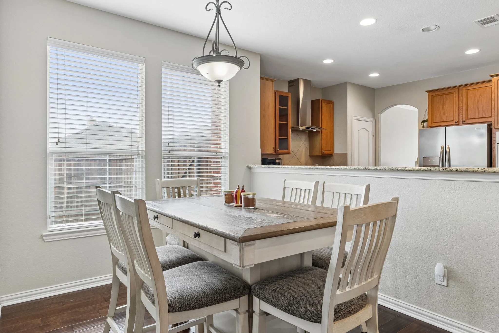 Single Family Residence For Sale in Denton County , 1717 Tahoe Trail, Prosper, Texas 75078, 3 Bedroom, 2 Bathroom, 2 Garage spaces, 1,828 Sqft, built in 2007, Preowned, mls#21240612, Real Estate Agent in Prosper, Homes For Sale in Denton county, Homes For Sale in Prosper, Realtor in Prosper Texas, Real Estate Brokerage Independent Realty Texas, Luminita Cordes Realtor