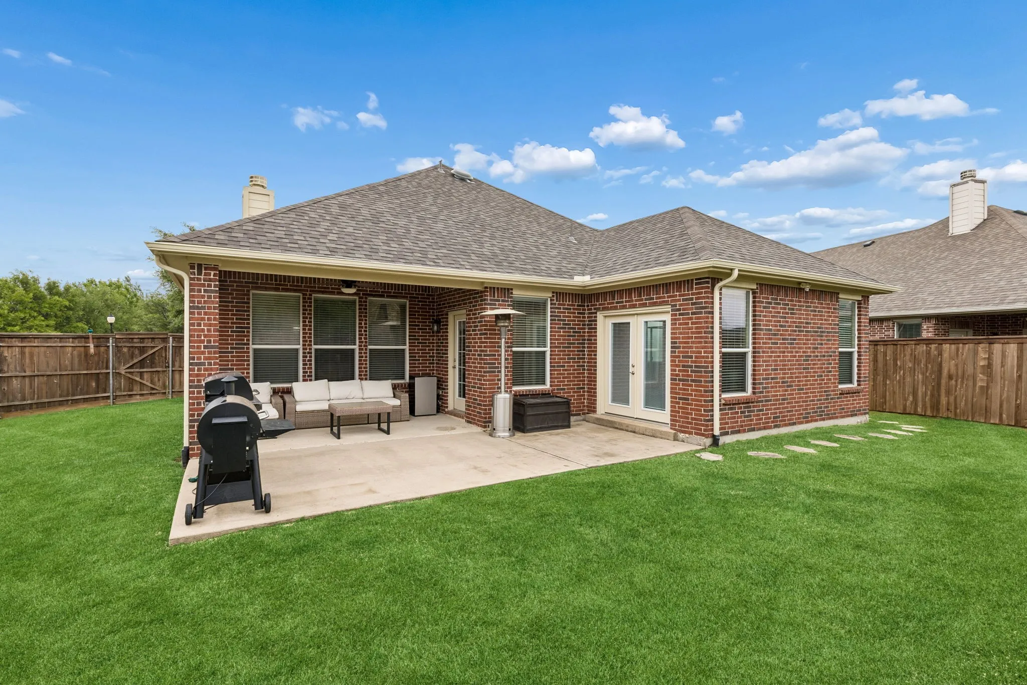 Single Family Residence For Sale in Denton County , 1717 Tahoe Trail, Prosper, Texas 75078, 3 Bedroom, 2 Bathroom, 2 Garage spaces, 1,828 Sqft, built in 2007, Preowned, mls#21240612, Real Estate Agent in Prosper, Homes For Sale in Denton county, Homes For Sale in Prosper, Realtor in Prosper Texas, Real Estate Brokerage Independent Realty Texas, Luminita Cordes Realtor