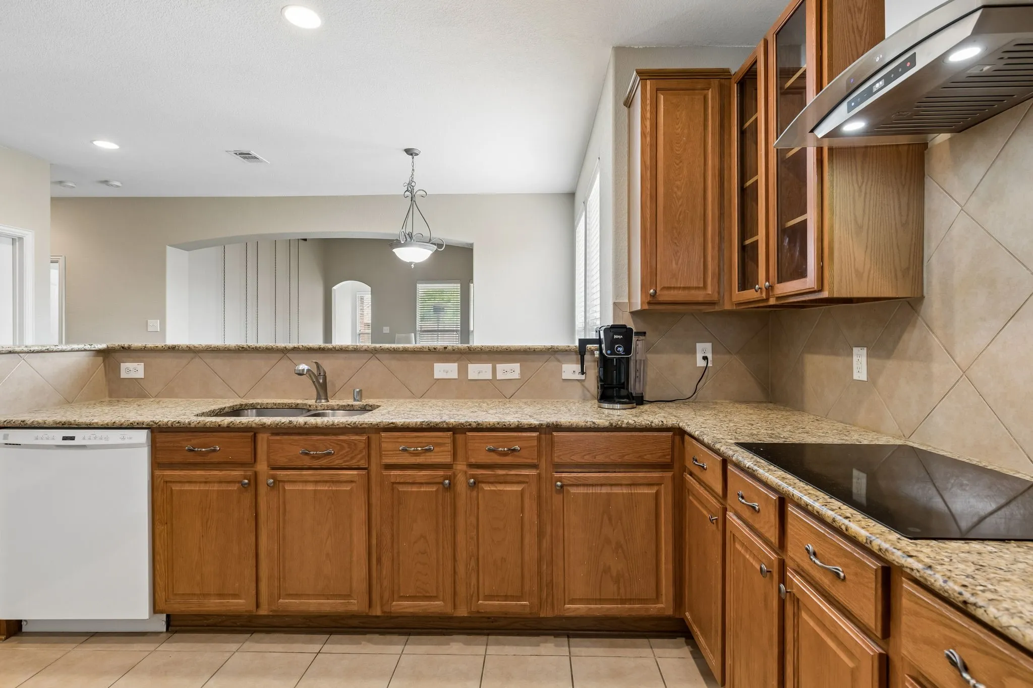 Single Family Residence For Sale in Denton County , 1717 Tahoe Trail, Prosper, Texas 75078, 3 Bedroom, 2 Bathroom, 2 Garage spaces, 1,828 Sqft, built in 2007, Preowned, mls#21240612, Real Estate Agent in Prosper, Homes For Sale in Denton county, Homes For Sale in Prosper, Realtor in Prosper Texas, Real Estate Brokerage Independent Realty Texas, Luminita Cordes Realtor