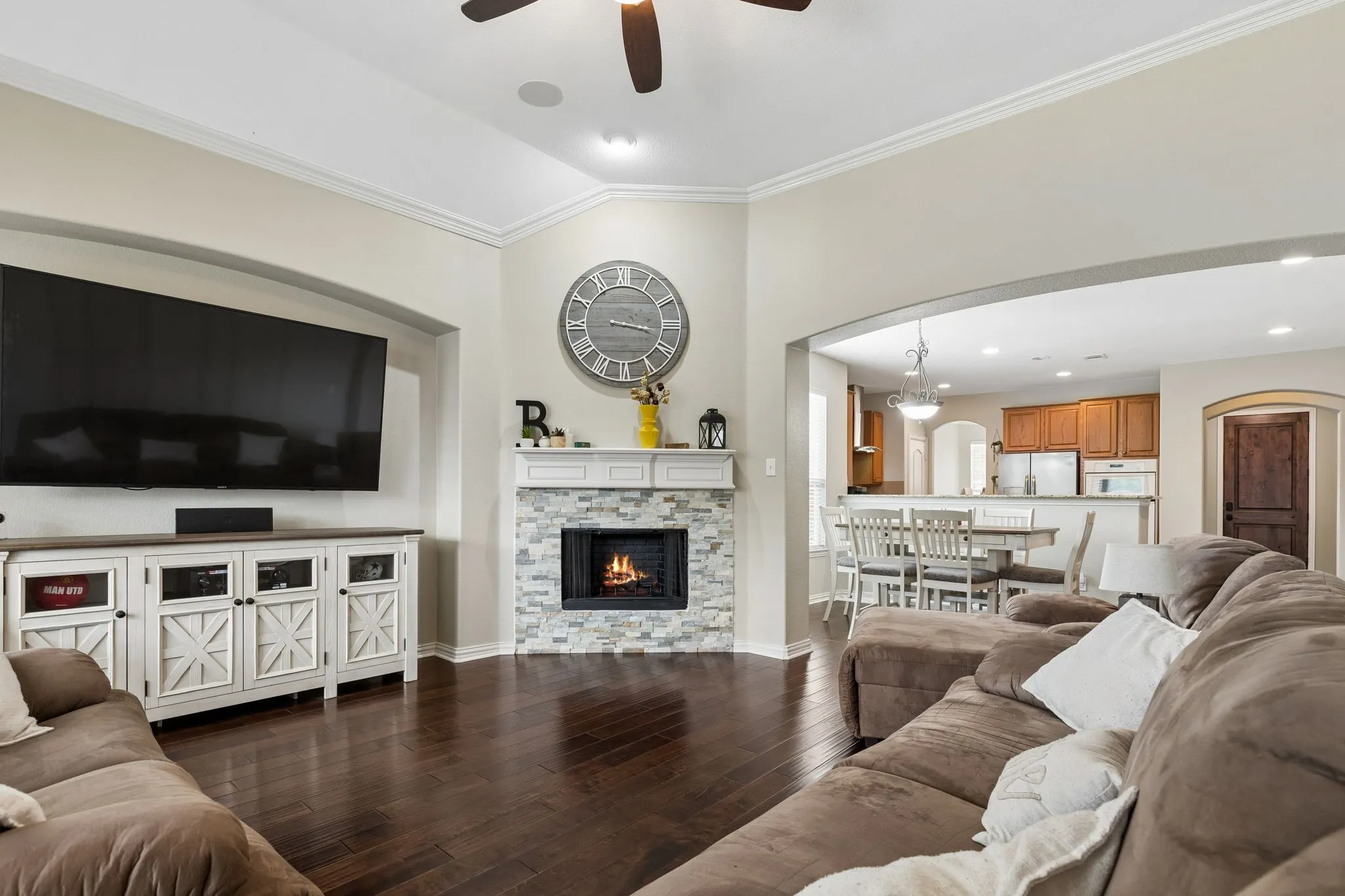Single Family Residence For Sale in Denton County , 1717 Tahoe Trail, Prosper, Texas 75078, 3 Bedroom, 2 Bathroom, 2 Garage spaces, 1,828 Sqft, built in 2007, Preowned, mls#21240612, Real Estate Agent in Prosper, Homes For Sale in Denton county, Homes For Sale in Prosper, Realtor in Prosper Texas, Real Estate Brokerage Independent Realty Texas, Luminita Cordes Realtor
