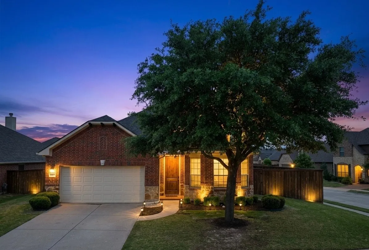 Single Family Residence For Sale in Denton County , 1717 Tahoe Trail, Prosper, Texas 75078, 3 Bedroom, 2 Bathroom, 2 Garage spaces, 1,828 Sqft, built in 2007, Preowned, mls#21240612, Real Estate Agent in Prosper, Homes For Sale in Denton county, Homes For Sale in Prosper, Realtor in Prosper Texas, Real Estate Brokerage Independent Realty Texas, Luminita Cordes Realtor