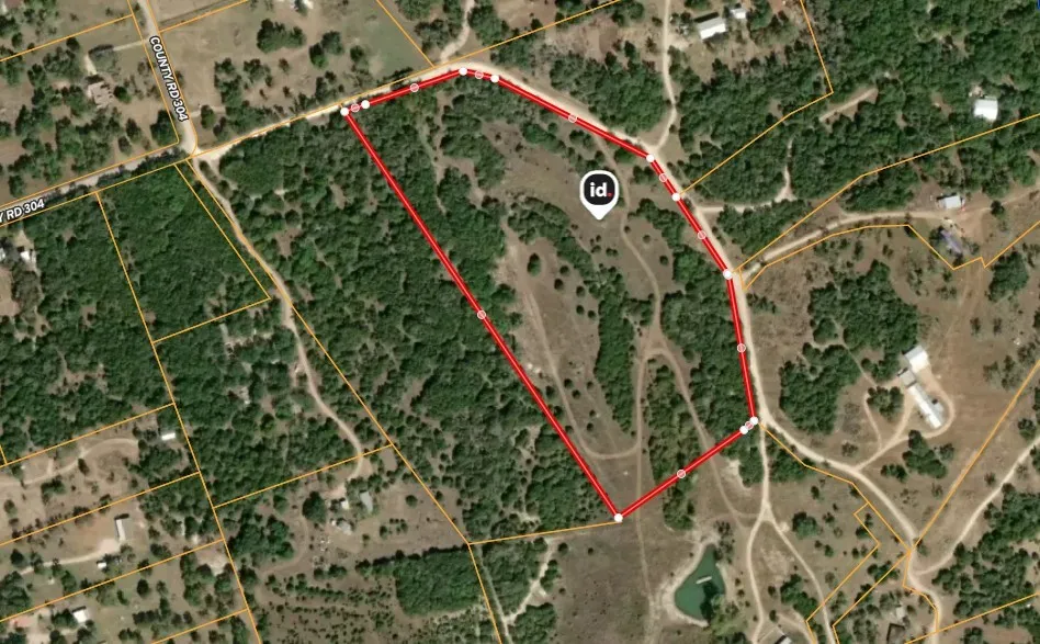 Property Map. Displaying the boundaries and surrounding area of the property. Boundary is approximate