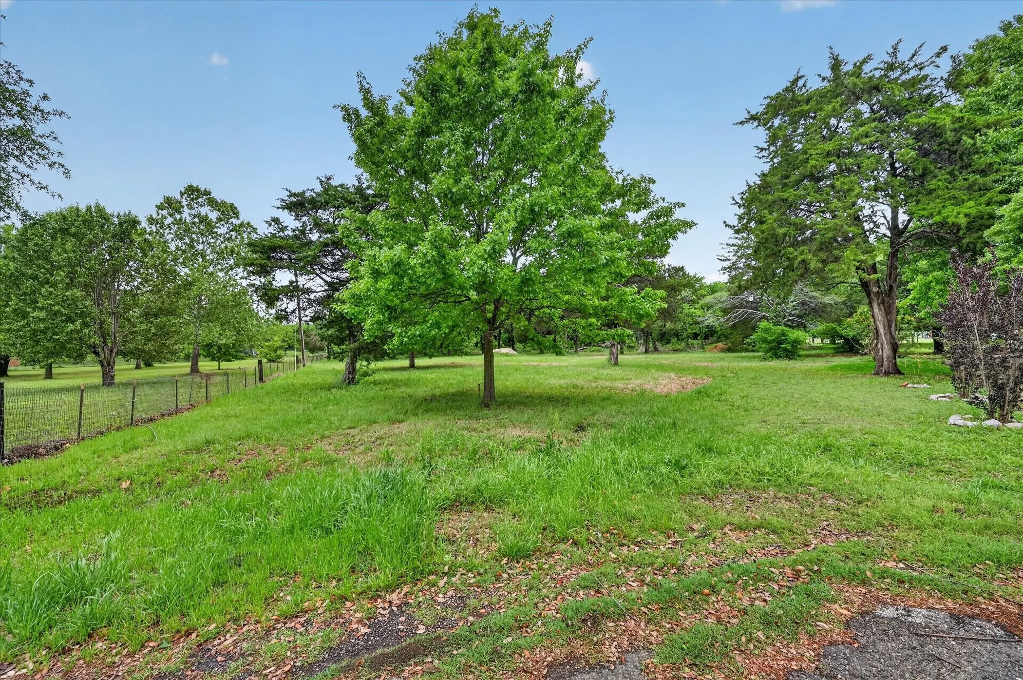 Unimproved Land For Sale in Ellis County , 205 Brookwood Court, Ovilla, Texas 75154, 0, 0, Garage spaces, 0 Sqft, built in 0, mls#21235302, Real Estate Agent in Ovilla, Homes For Sale in Ellis county, Homes For Sale in Ovilla, Realtor in Ovilla Texas, Real Estate Brokerage Independent Realty Texas, Luminita Cordes Realtor