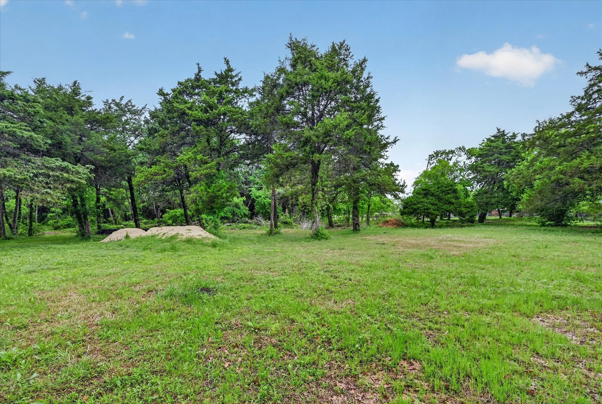 Unimproved Land For Sale in Ellis County , 205 Brookwood Court, Ovilla, Texas 75154, 0, 0, Garage spaces, 0 Sqft, built in 0, mls#21235302, Real Estate Agent in Ovilla, Homes For Sale in Ellis county, Homes For Sale in Ovilla, Realtor in Ovilla Texas, Real Estate Brokerage Independent Realty Texas, Luminita Cordes Realtor