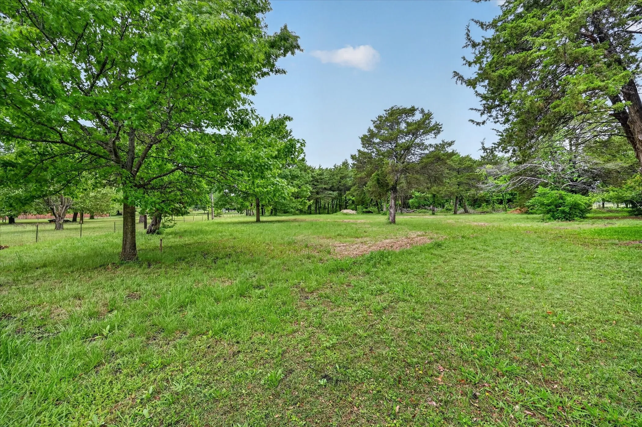 Unimproved Land For Sale in Ellis County , 205 Brookwood Court, Ovilla, Texas 75154, 0, 0, Garage spaces, 0 Sqft, built in 0, mls#21235302, Real Estate Agent in Ovilla, Homes For Sale in Ellis county, Homes For Sale in Ovilla, Realtor in Ovilla Texas, Real Estate Brokerage Independent Realty Texas, Luminita Cordes Realtor