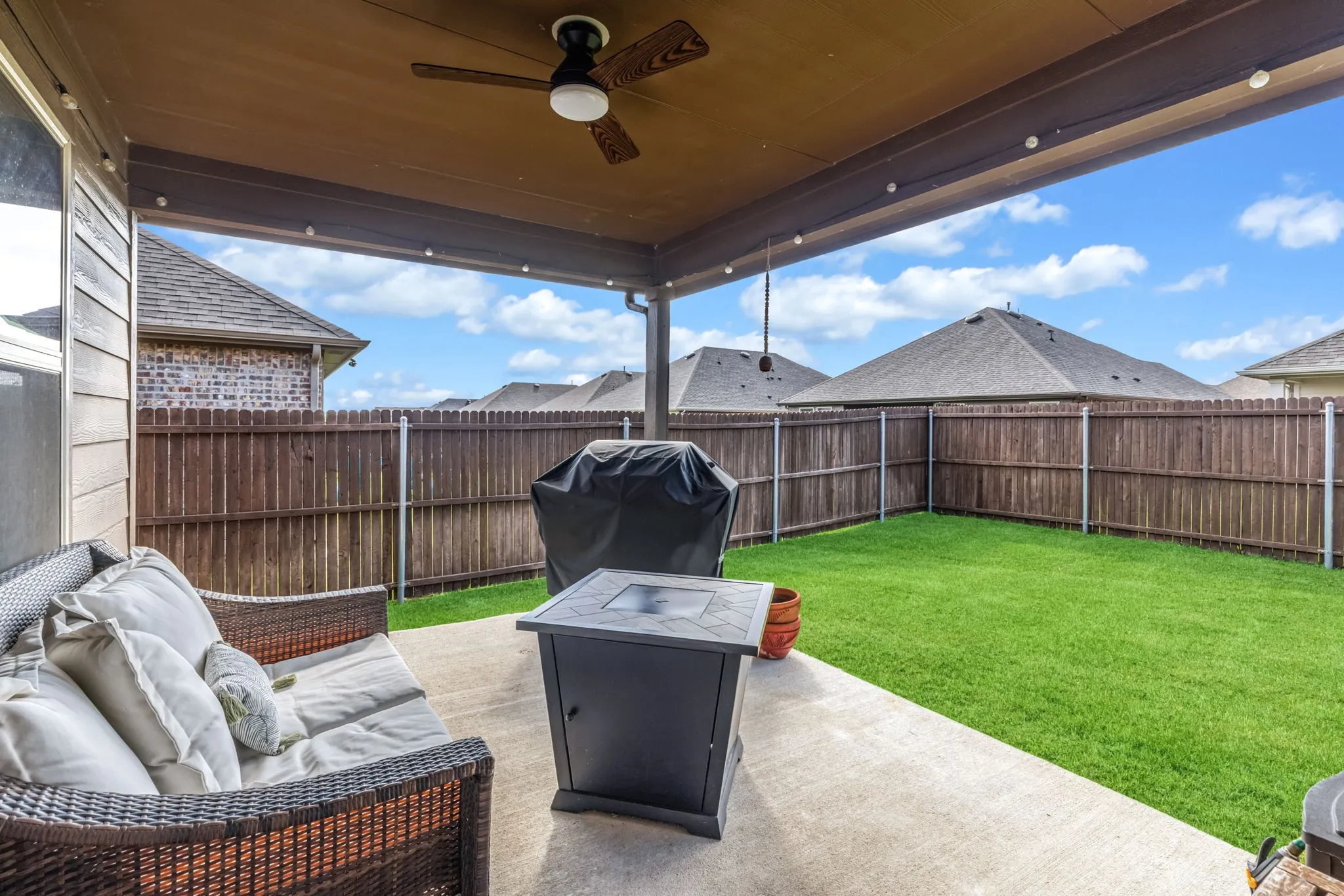 Single Family Residence For Rent in Collin County , 601 Rawhide Way, Princeton, Texas 75407, 4 Bedrooms, 2 Bathrooms, 2 Garage spaces, 1,794 Sqft, built in 2019, Preowned, Price $2,300, mls#21240882, Real Estate Agent in Princeton, Homes For Rent in Collin county, Homes For Rent in Princeton, Realtor in Princeton Texas, Real Estate Brokerage Independent Realty Texas, Luminita Cordes Realtor
