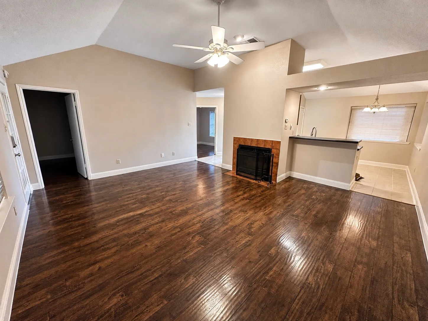 Single Family Residence For Sale in Dallas County , 550 Lee Drive, Coppell, Texas 75019, 2 Bedrooms, 1 Bathroom, 2 Garage spaces, 1,045 Sqft, built in 1985, Price $295,000, mls#21240909, Real Estate Agent in Coppell, Homes For Sale in Dallas county, Homes For Sale in Coppell, Realtor in Coppell Texas, Real Estate Brokerage Independent Realty Texas, Luminita Cordes Realtor