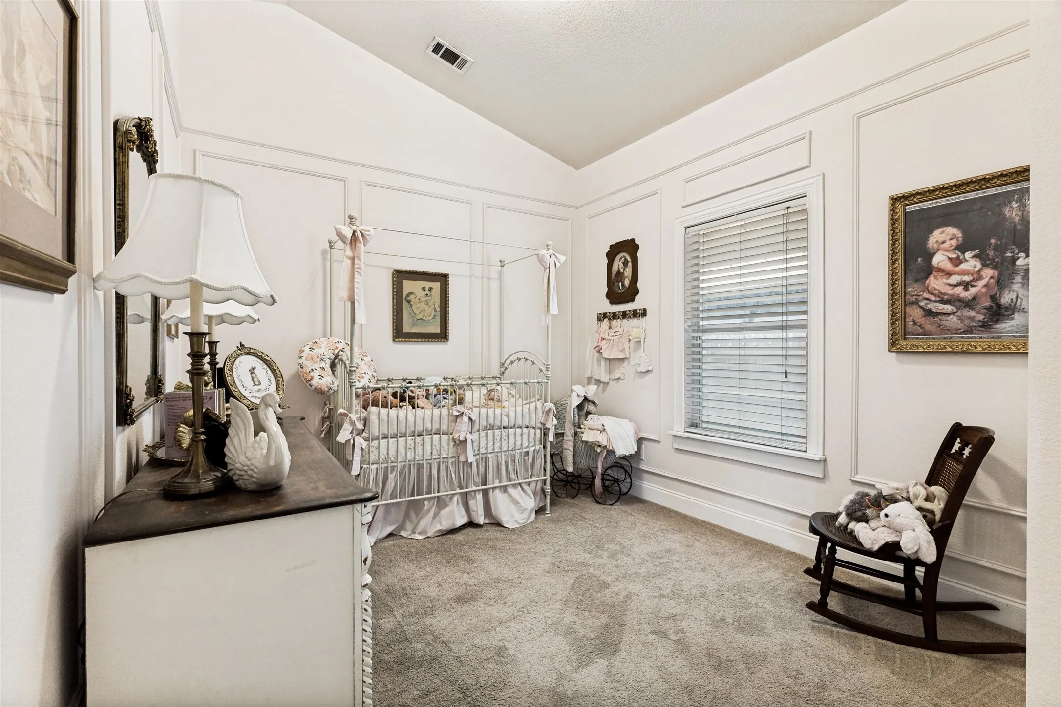 Single Family Residence For Sale in Tarrant County , 6432 Geneva Lane, Fort Worth, Texas 76131, 3 Bedroom, 2 Bathroom, 2 Garage spaces, 1,346 Sqft, built in 2004, mls#21239952, Real Estate Agent in Fort Worth, Homes For Sale in Tarrant county, Homes For Sale in Fort Worth, Realtor in Fort Worth Texas, Real Estate Brokerage Independent Realty Texas, Luminita Cordes Realtor