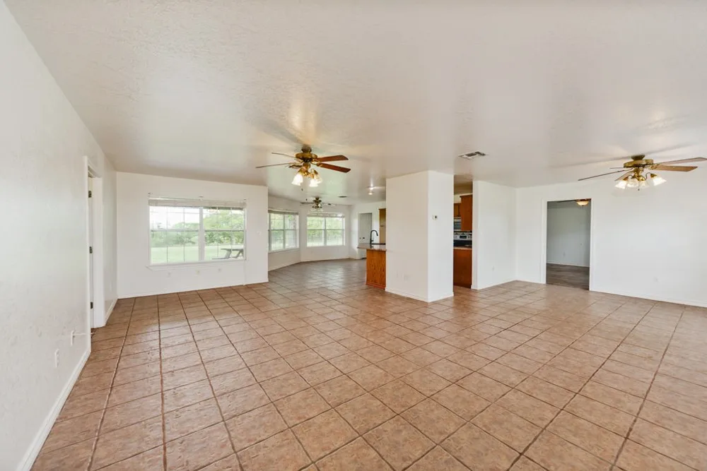 Single Family Residence For Sale in Montague County , 4316 Leona Road, Bowie, Texas 76230, 3 Bedroom, 2 Bathroom, Garage spaces, 1,860 Sqft, built in 1994, mls#21239624, Real Estate Agent in Bowie, Homes For Sale in Montague county, Homes For Sale in Bowie, Realtor in Bowie Texas, Real Estate Brokerage Independent Realty Texas, Luminita Cordes Realtor