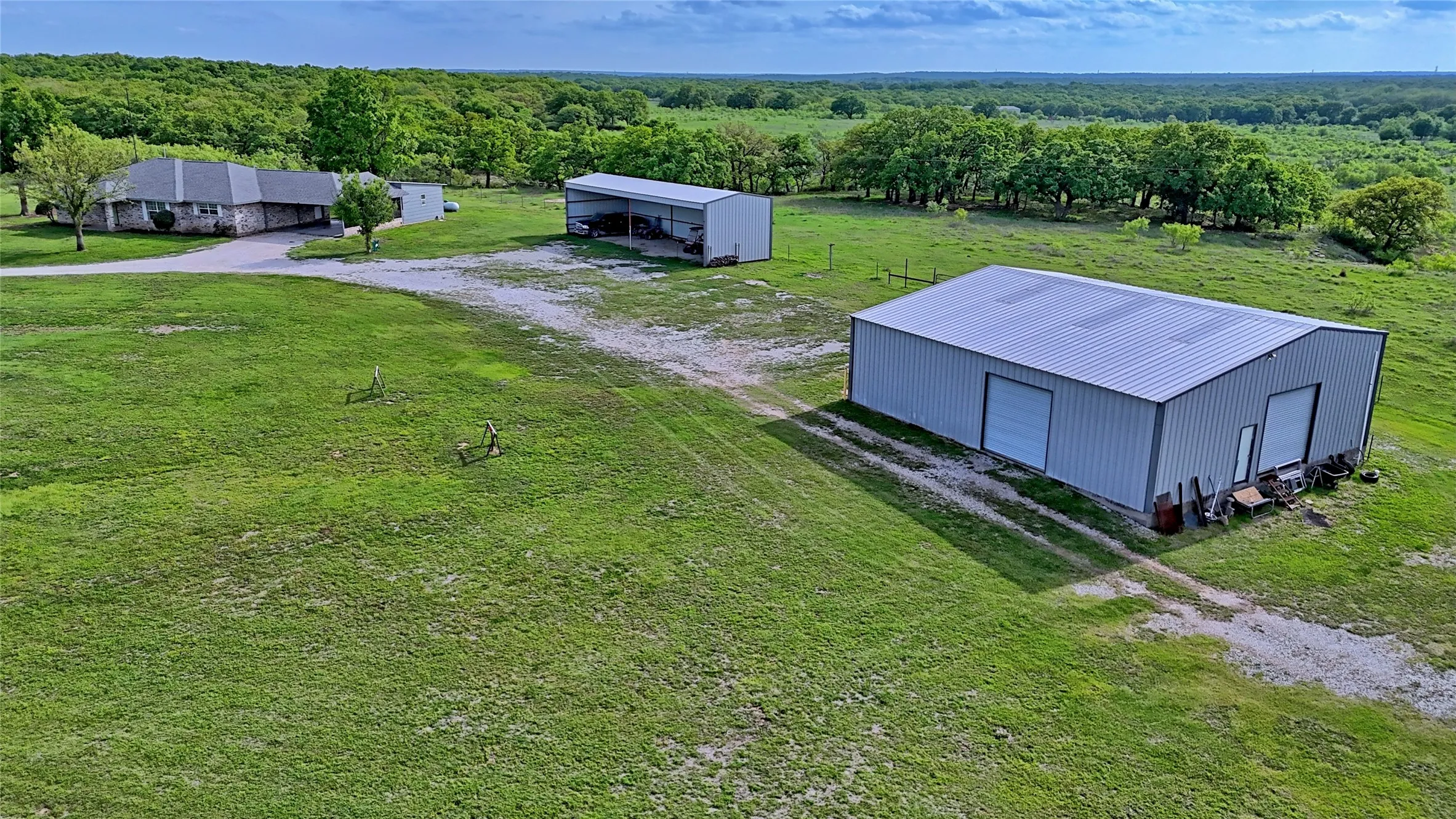 Picture was taken prior to new roof being installed