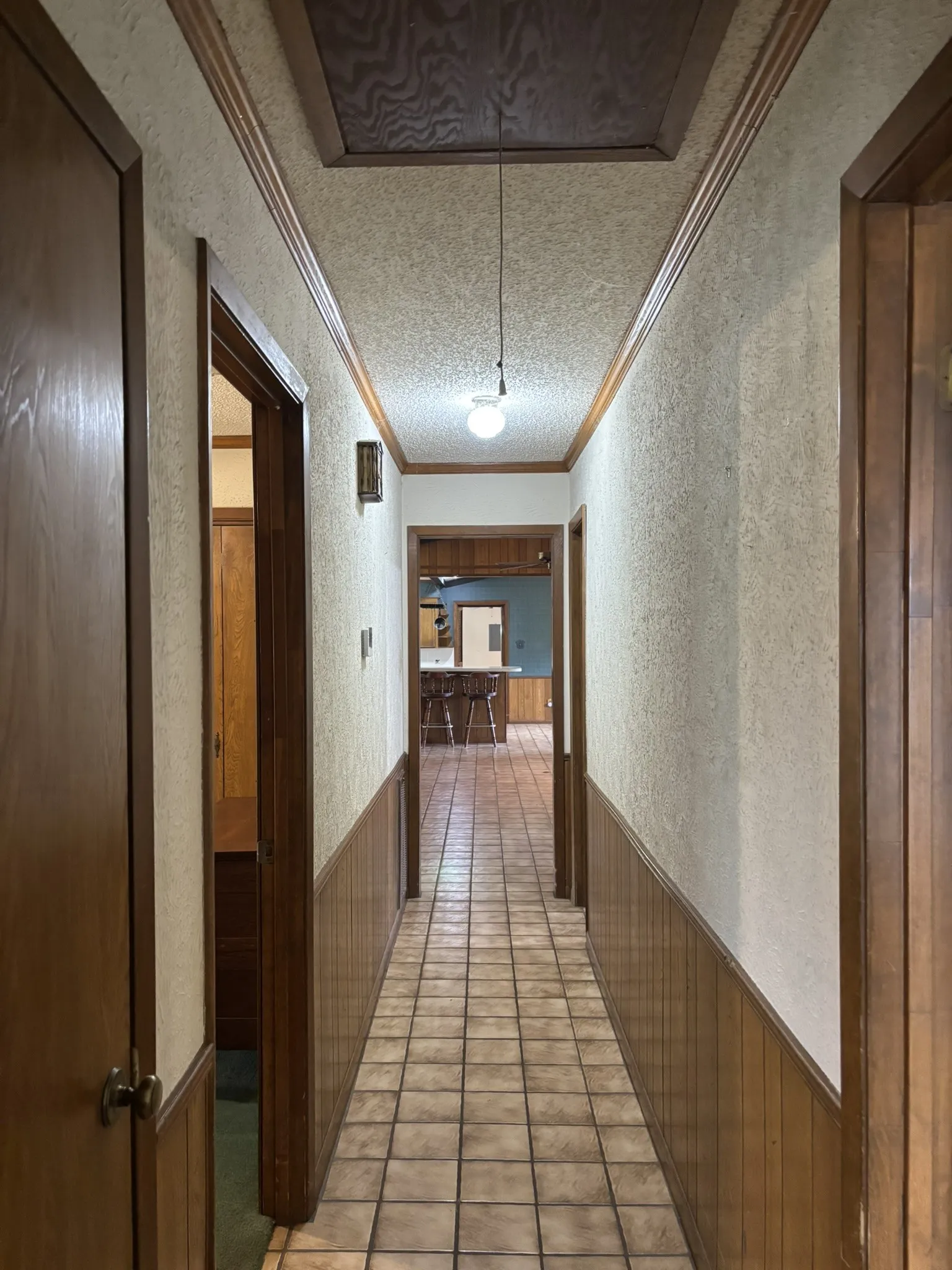 Single Family Residence For Sale in Henderson County , 14070 County Road 3520, Brownsboro, Texas 75756, 3 Bedroom, 2 Bathroom, Garage spaces, 2,798 Sqft, built in 1981, Preowned, mls#21239652, Real Estate Agent in Brownsboro, Homes For Sale in Henderson county, Homes For Sale in Brownsboro, Realtor in Brownsboro Texas, Real Estate Brokerage Independent Realty Texas, Luminita Cordes Realtor