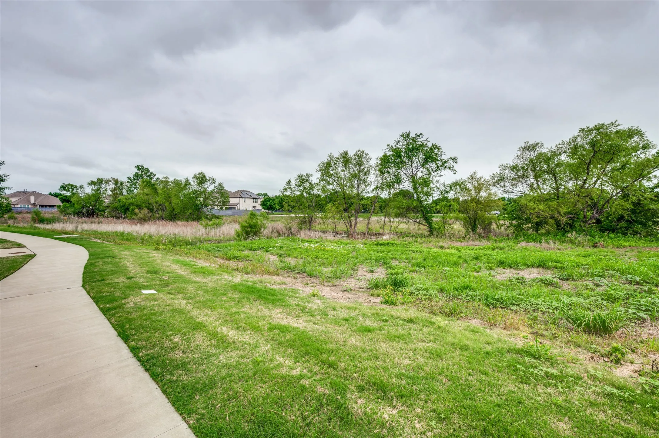 Single Family Residence For Sale in Denton County , 1745 Elise Lane, Little Elm, Texas 76227, 4 Bedroom, 3 Bathroom, 2 Garage spaces, 2,235 Sqft, built in 2022, mls#21239533, Real Estate Agent in Little Elm, Homes For Sale in Denton county, Homes For Sale in Little Elm, Realtor in Little Elm Texas, Real Estate Brokerage Independent Realty Texas, Luminita Cordes Realtor