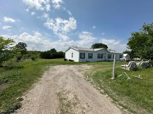 Manufactured Home For Sale in Collin County , 1150 County Road 490, Princeton, Texas 75407, 4 Bedroom, 2 Bathroom, Garage spaces, 1,792 Sqft, built in 2002, mls#21240983, Real Estate Agent in Princeton, Homes For Sale in Collin county, Homes For Sale in Princeton, Realtor in Princeton Texas, Real Estate Brokerage Independent Realty Texas, Luminita Cordes Realtor
