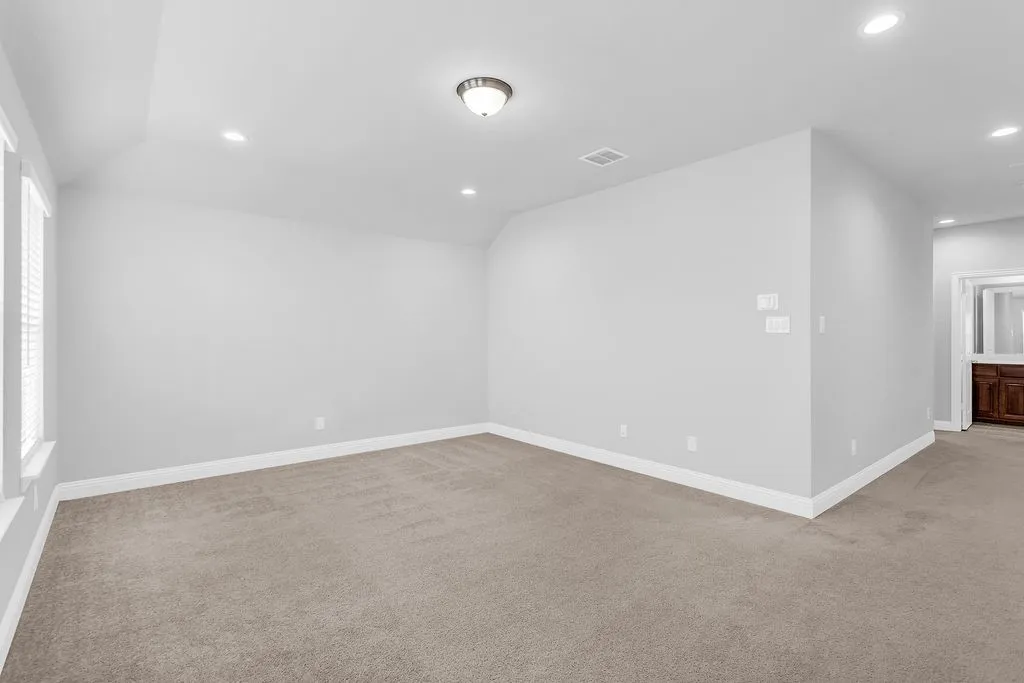 Single Family Residence For Sale in Tarrant County , 3732 Trillium Drive, Fort Worth, Texas 76244, 4 Bedroom, 3 Bathroom, 2 Garage spaces, 2,866 Sqft, built in 2021, Preowned, mls#21239094, Real Estate Agent in Fort Worth, Homes For Sale in Tarrant county, Homes For Sale in Fort Worth, Realtor in Fort Worth Texas, Real Estate Brokerage Independent Realty Texas, Luminita Cordes Realtor
