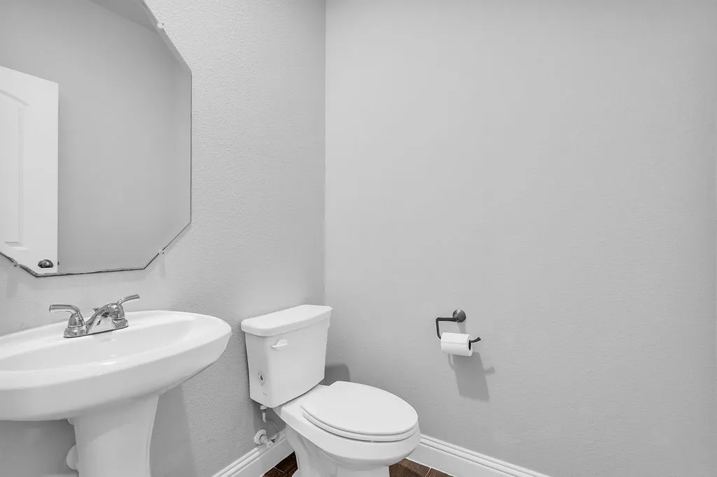 Single Family Residence For Sale in Tarrant County , 3732 Trillium Drive, Fort Worth, Texas 76244, 4 Bedroom, 3 Bathroom, 2 Garage spaces, 2,866 Sqft, built in 2021, Preowned, mls#21239094, Real Estate Agent in Fort Worth, Homes For Sale in Tarrant county, Homes For Sale in Fort Worth, Realtor in Fort Worth Texas, Real Estate Brokerage Independent Realty Texas, Luminita Cordes Realtor