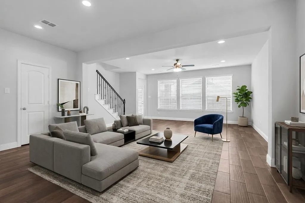 Single Family Residence For Sale in Tarrant County , 3732 Trillium Drive, Fort Worth, Texas 76244, 4 Bedroom, 3 Bathroom, 2 Garage spaces, 2,866 Sqft, built in 2021, Preowned, mls#21239094, Real Estate Agent in Fort Worth, Homes For Sale in Tarrant county, Homes For Sale in Fort Worth, Realtor in Fort Worth Texas, Real Estate Brokerage Independent Realty Texas, Luminita Cordes Realtor
