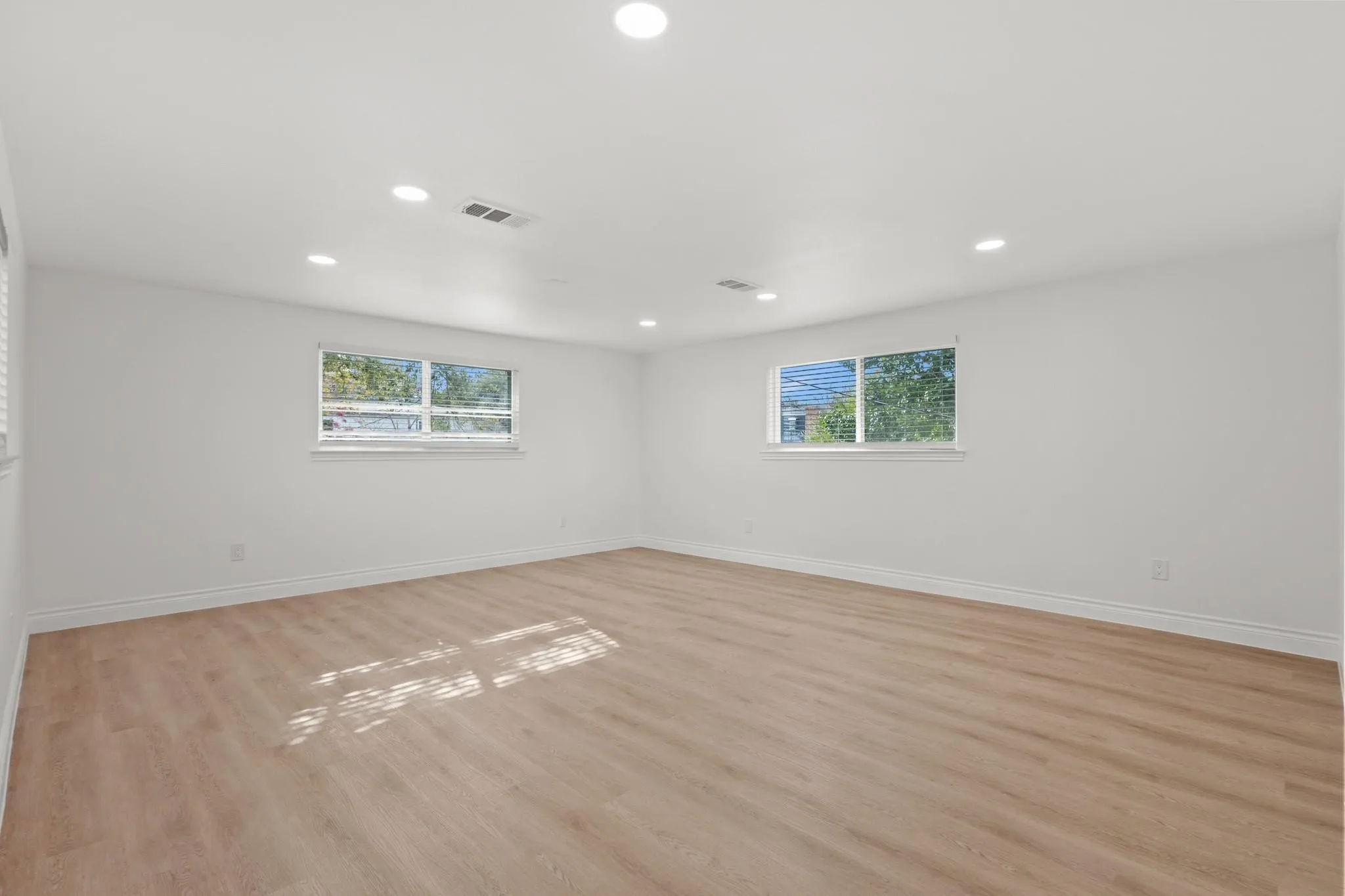 Flex Room