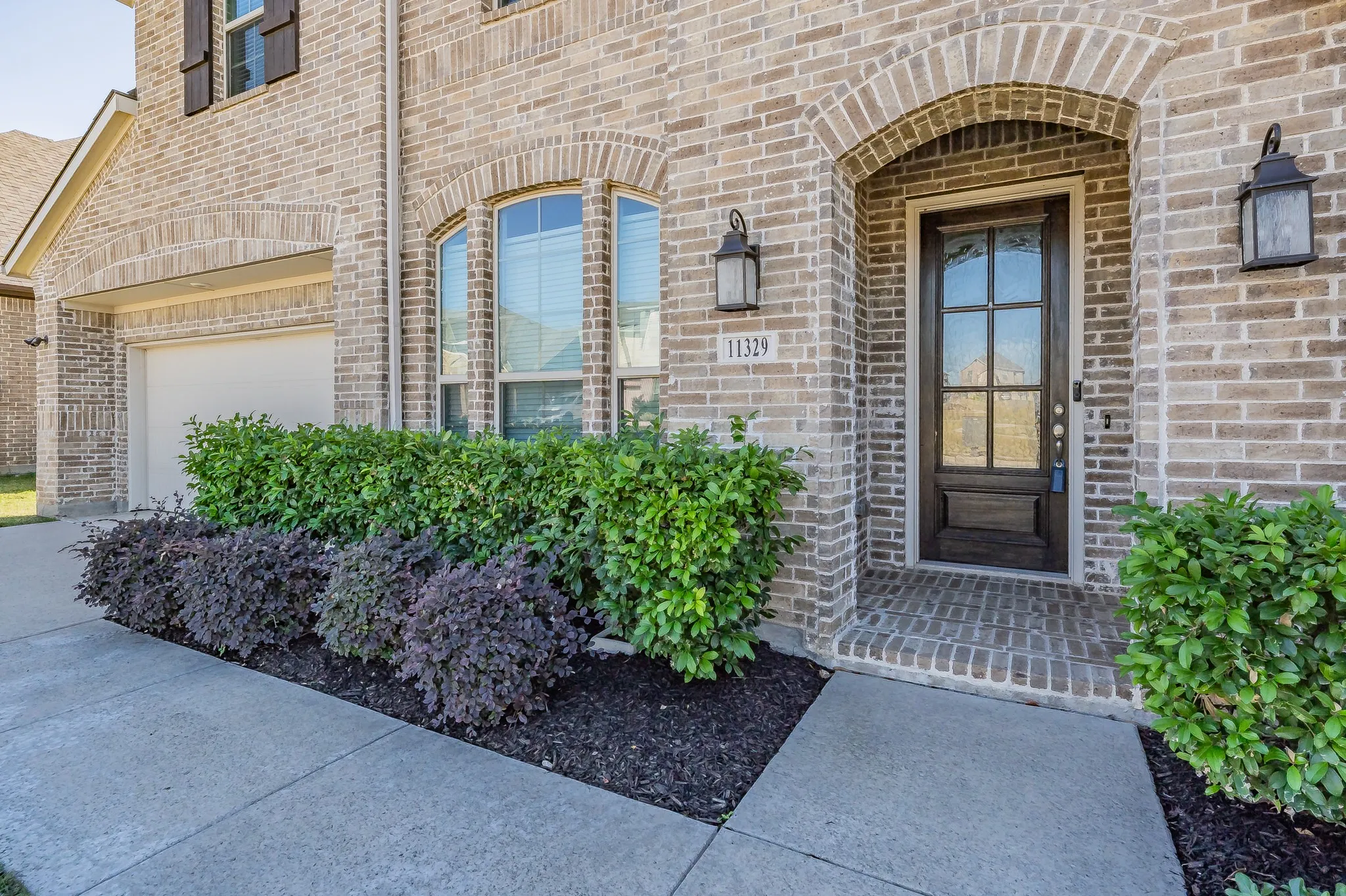 Single Family Residence For Sale in Denton County , 11329 Bull Head Lane, Flower Mound, Texas 76262, 5 Bedroom, 4 Bathroom, 3 Garage spaces, 3,425 Sqft, built in 2018, Preowned, mls#21239800, Real Estate Agent in Flower Mound, Homes For Sale in Denton county, Homes For Sale in Flower Mound, Realtor in Flower Mound Texas, Real Estate Brokerage Independent Realty Texas, Luminita Cordes Realtor