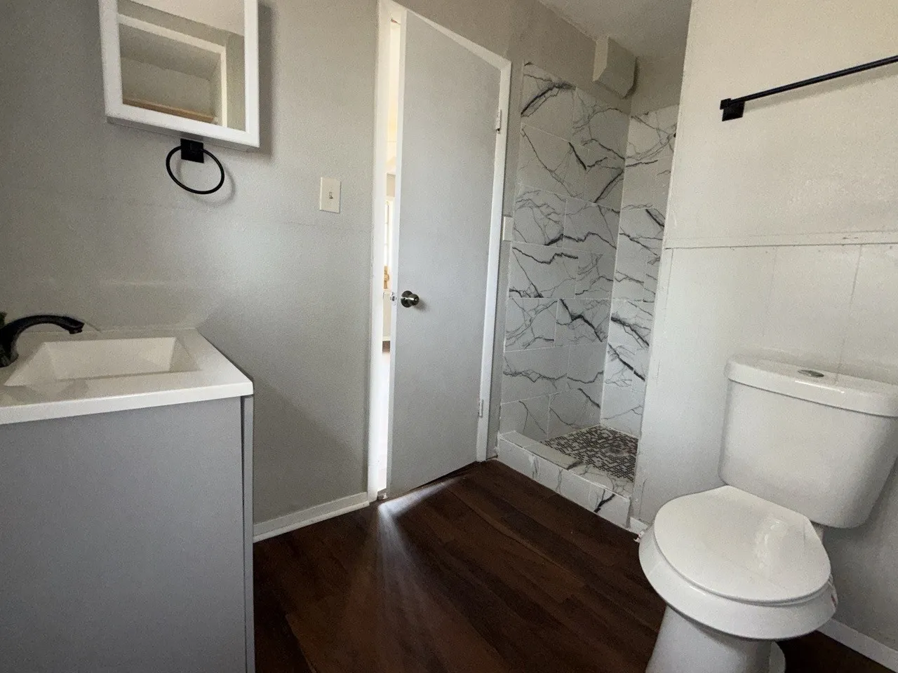 Single Family Residence For Sale in Henderson County , 410 Lone Star Road, Trinidad, Texas 75163, 3 Bedroom, 2 Bathroom, 2 Garage spaces, 2,238 Sqft, built in 1977, mls#21238616, Real Estate Agent in Trinidad, Homes For Sale in Henderson county, Homes For Sale in Trinidad, Realtor in Trinidad Texas, Real Estate Brokerage Independent Realty Texas, Luminita Cordes Realtor