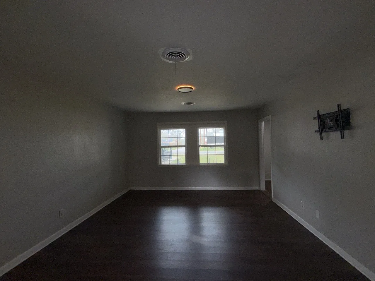 Single Family Residence For Sale in Henderson County , 410 Lone Star Road, Trinidad, Texas 75163, 3 Bedroom, 2 Bathroom, 2 Garage spaces, 2,238 Sqft, built in 1977, mls#21238616, Real Estate Agent in Trinidad, Homes For Sale in Henderson county, Homes For Sale in Trinidad, Realtor in Trinidad Texas, Real Estate Brokerage Independent Realty Texas, Luminita Cordes Realtor