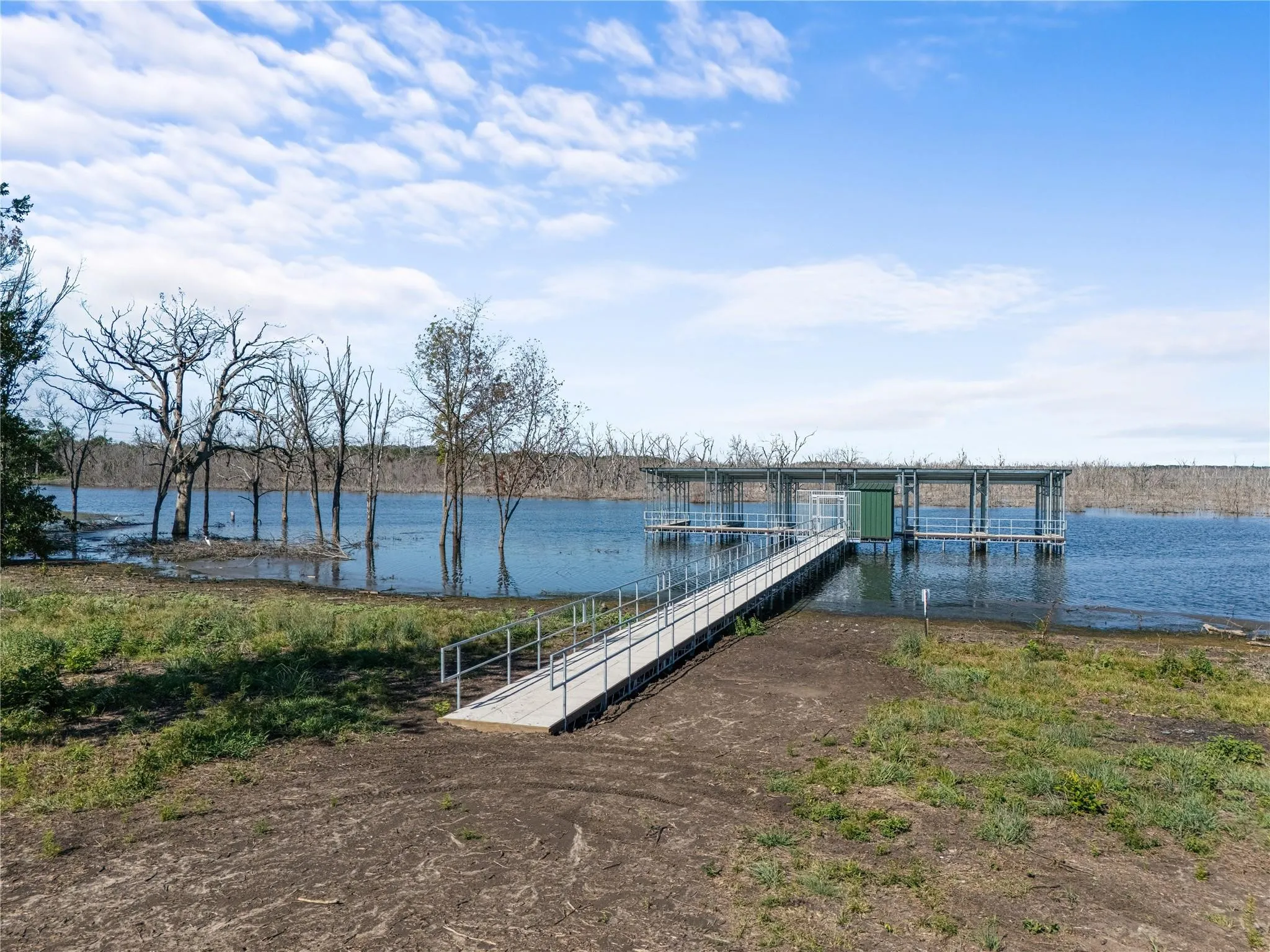 Improved Land For Sale in Fannin County , 515 Shoreline Drive, Dodd City, Texas 75438, 0, 0, Garage spaces, 0 Sqft, built in 2023, mls#21240898, Real Estate Agent in Dodd City, Homes For Sale in Fannin county, Homes For Sale in Dodd City, Realtor in Dodd City Texas, Real Estate Brokerage Independent Realty Texas, Luminita Cordes Realtor