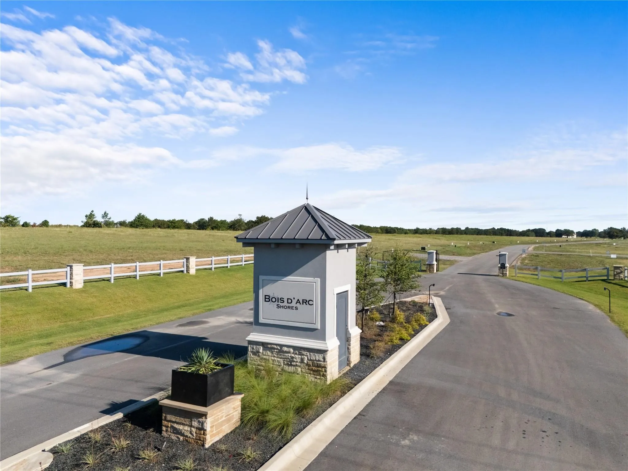 Improved Land For Sale in Fannin County , 515 Shoreline Drive, Dodd City, Texas 75438, 0, 0, Garage spaces, 0 Sqft, built in 2023, mls#21240898, Real Estate Agent in Dodd City, Homes For Sale in Fannin county, Homes For Sale in Dodd City, Realtor in Dodd City Texas, Real Estate Brokerage Independent Realty Texas, Luminita Cordes Realtor