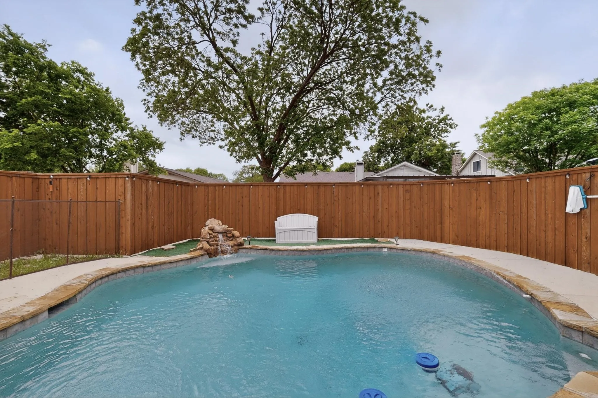 Single Family Residence For Sale in Dallas County , 1508 Panola Drive, Mesquite, Texas 75150, 4 Bedroom, 2 Bathroom, 2 Garage spaces, 1,908 Sqft, built in 1985, Preowned, mls#21232086, Real Estate Agent in Mesquite, Homes For Sale in Dallas county, Homes For Sale in Mesquite, Realtor in Mesquite Texas, Real Estate Brokerage Independent Realty Texas, Luminita Cordes Realtor