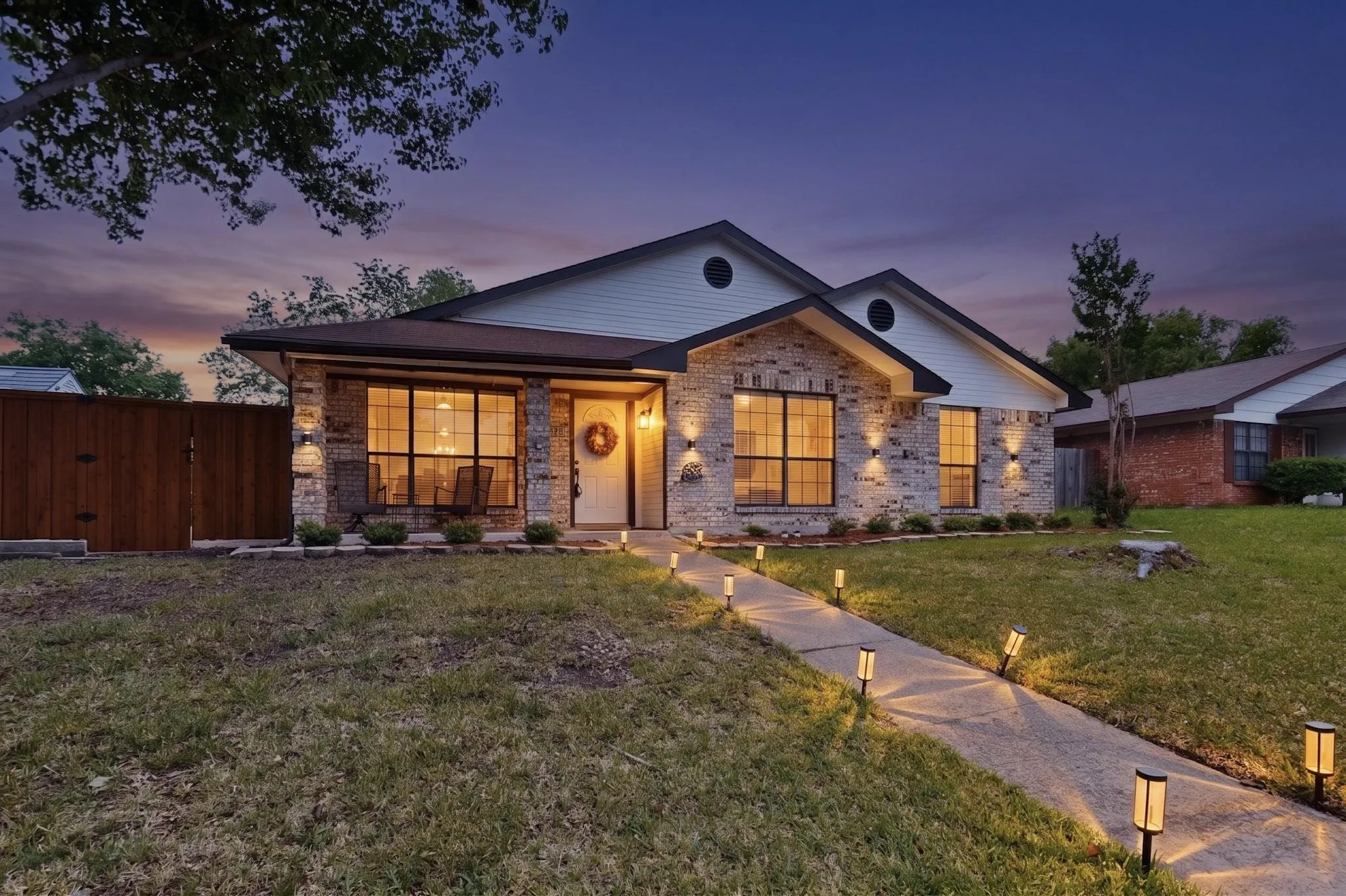 Single Family Residence For Sale in Dallas County , 1508 Panola Drive, Mesquite, Texas 75150, 4 Bedroom, 2 Bathroom, 2 Garage spaces, 1,908 Sqft, built in 1985, Preowned, mls#21232086, Real Estate Agent in Mesquite, Homes For Sale in Dallas county, Homes For Sale in Mesquite, Realtor in Mesquite Texas, Real Estate Brokerage Independent Realty Texas, Luminita Cordes Realtor