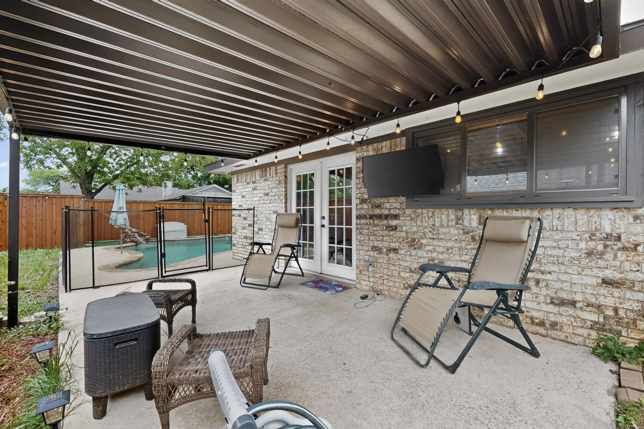 Single Family Residence For Sale in Dallas County , 1508 Panola Drive, Mesquite, Texas 75150, 4 Bedroom, 2 Bathroom, 2 Garage spaces, 1,908 Sqft, built in 1985, Preowned, mls#21232086, Real Estate Agent in Mesquite, Homes For Sale in Dallas county, Homes For Sale in Mesquite, Realtor in Mesquite Texas, Real Estate Brokerage Independent Realty Texas, Luminita Cordes Realtor