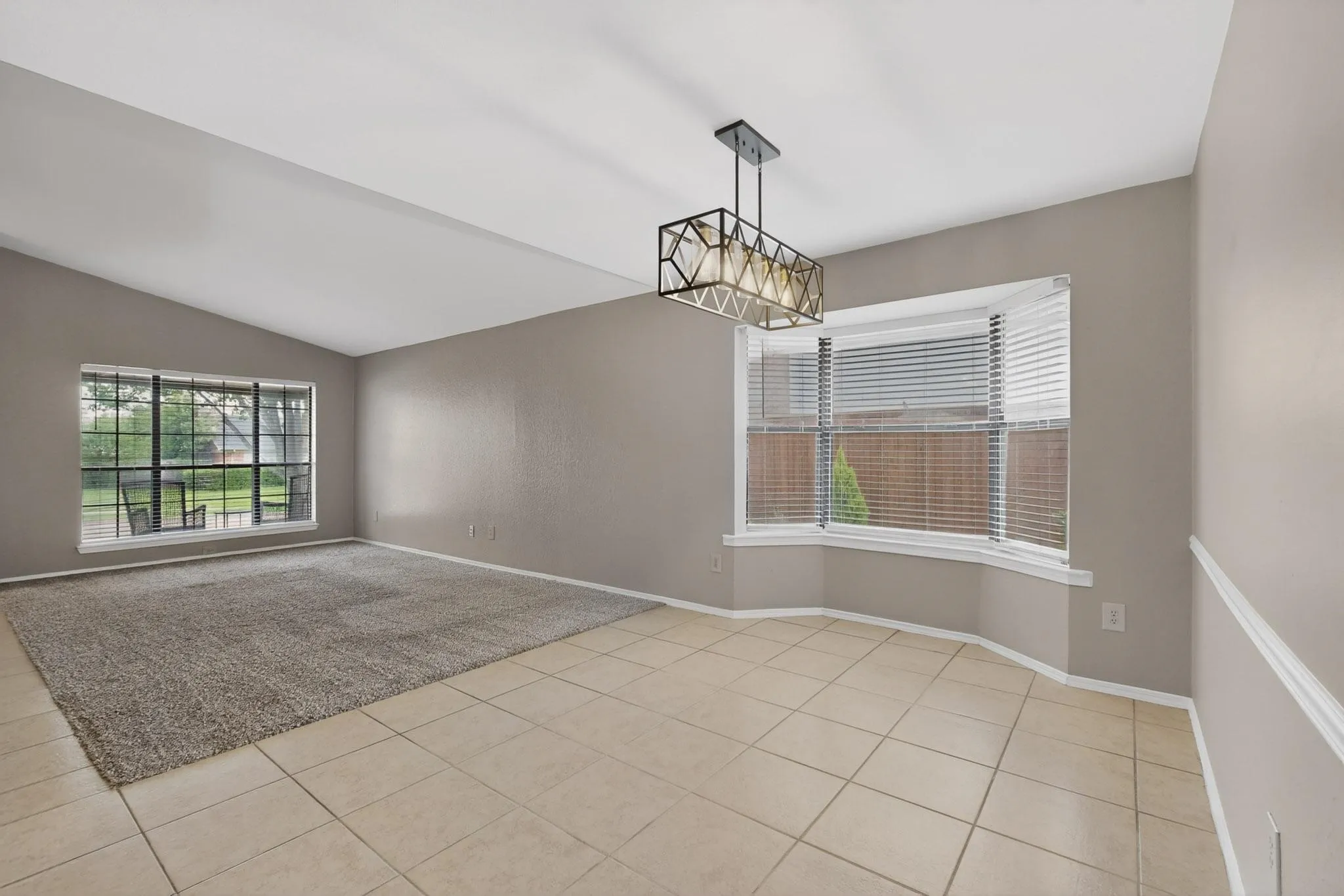 Single Family Residence For Sale in Dallas County , 1508 Panola Drive, Mesquite, Texas 75150, 4 Bedroom, 2 Bathroom, 2 Garage spaces, 1,908 Sqft, built in 1985, Preowned, mls#21232086, Real Estate Agent in Mesquite, Homes For Sale in Dallas county, Homes For Sale in Mesquite, Realtor in Mesquite Texas, Real Estate Brokerage Independent Realty Texas, Luminita Cordes Realtor