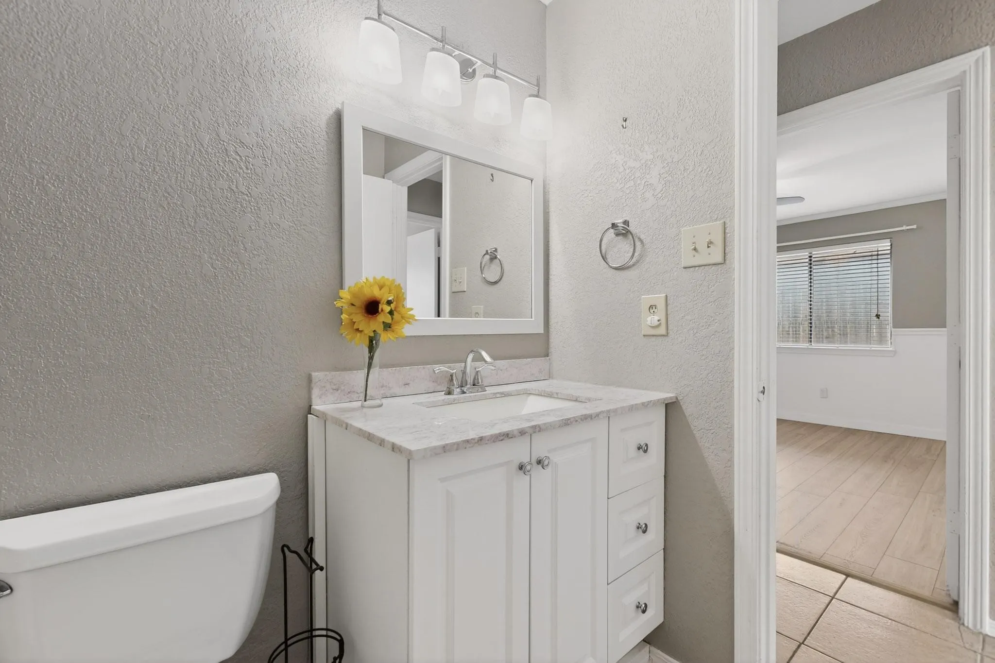 Single Family Residence For Sale in Dallas County , 1508 Panola Drive, Mesquite, Texas 75150, 4 Bedroom, 2 Bathroom, 2 Garage spaces, 1,908 Sqft, built in 1985, Preowned, mls#21232086, Real Estate Agent in Mesquite, Homes For Sale in Dallas county, Homes For Sale in Mesquite, Realtor in Mesquite Texas, Real Estate Brokerage Independent Realty Texas, Luminita Cordes Realtor