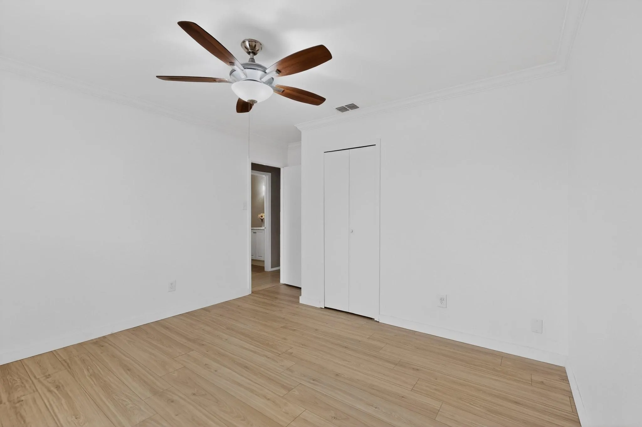 Single Family Residence For Sale in Dallas County , 1508 Panola Drive, Mesquite, Texas 75150, 4 Bedroom, 2 Bathroom, 2 Garage spaces, 1,908 Sqft, built in 1985, Preowned, mls#21232086, Real Estate Agent in Mesquite, Homes For Sale in Dallas county, Homes For Sale in Mesquite, Realtor in Mesquite Texas, Real Estate Brokerage Independent Realty Texas, Luminita Cordes Realtor