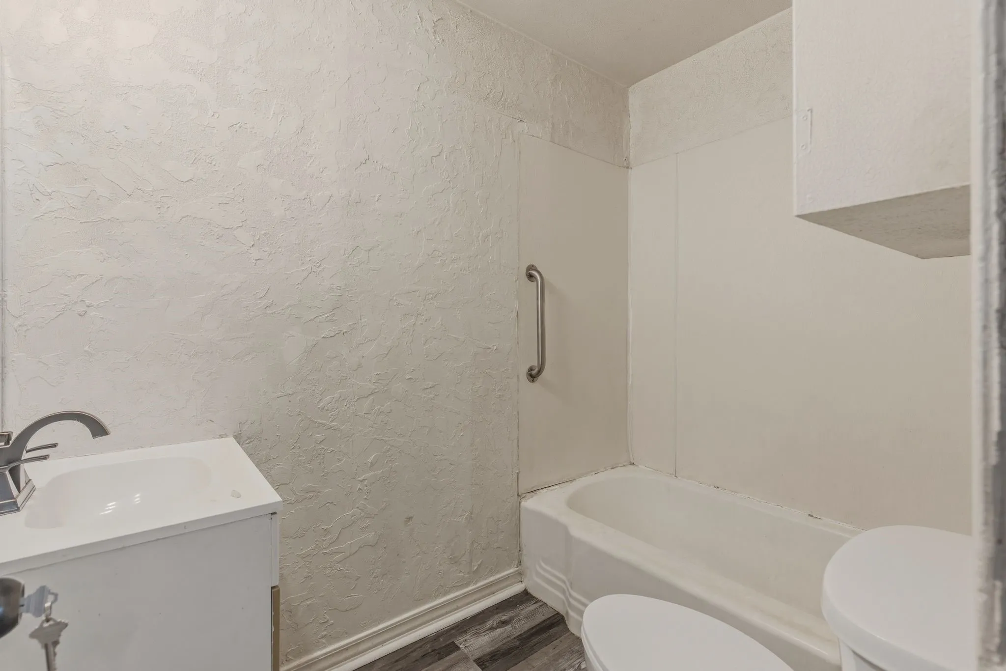 Single Family Residence For Sale in Hopkins County , 834 Brinker Street, Sulphur Springs, Texas 75482, 2 Bedroom, 1 Bathroom, 1 Garage spaces, 696 Sqft, built in 1950, mls#21231363, Real Estate Agent in Sulphur Springs, Homes For Sale in Hopkins county, Homes For Sale in Sulphur Springs, Realtor in Sulphur Springs Texas, Real Estate Brokerage Independent Realty Texas, Luminita Cordes Realtor