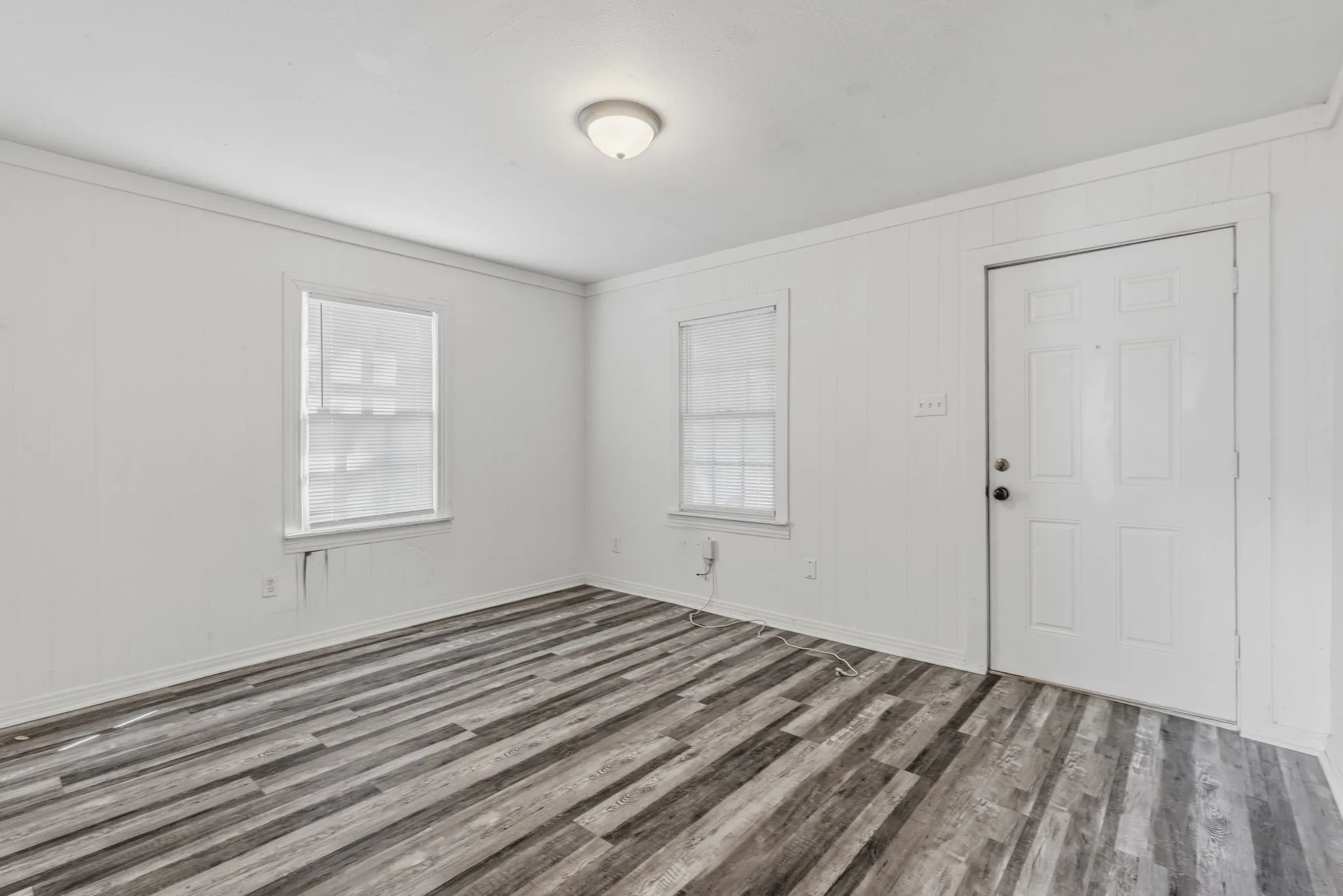 Single Family Residence For Sale in Hopkins County , 834 Brinker Street, Sulphur Springs, Texas 75482, 2 Bedroom, 1 Bathroom, 1 Garage spaces, 696 Sqft, built in 1950, mls#21231363, Real Estate Agent in Sulphur Springs, Homes For Sale in Hopkins county, Homes For Sale in Sulphur Springs, Realtor in Sulphur Springs Texas, Real Estate Brokerage Independent Realty Texas, Luminita Cordes Realtor