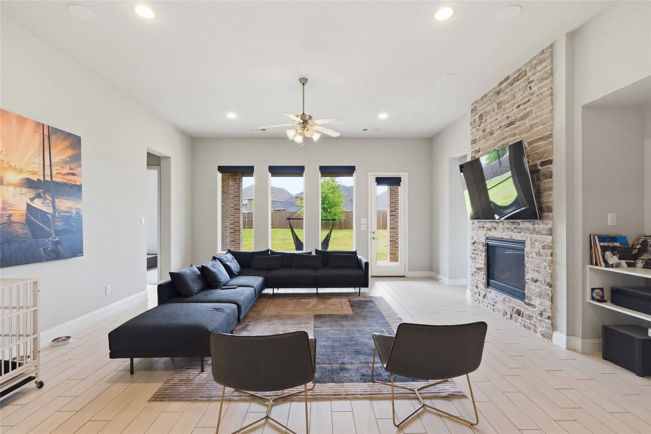 Single Family Residence For Sale in Collin County , 616 Bosque River Drive, Mc Kinney, Texas 75071, 4 Bedroom, 4 Bathroom, 2 Garage spaces, 3,124 Sqft, built in 2017, Preowned, mls#21240078, Real Estate Agent in Mc Kinney, Homes For Sale in Collin county, Homes For Sale in Mc Kinney, Realtor in Mc Kinney Texas, Real Estate Brokerage Independent Realty Texas, Luminita Cordes Realtor