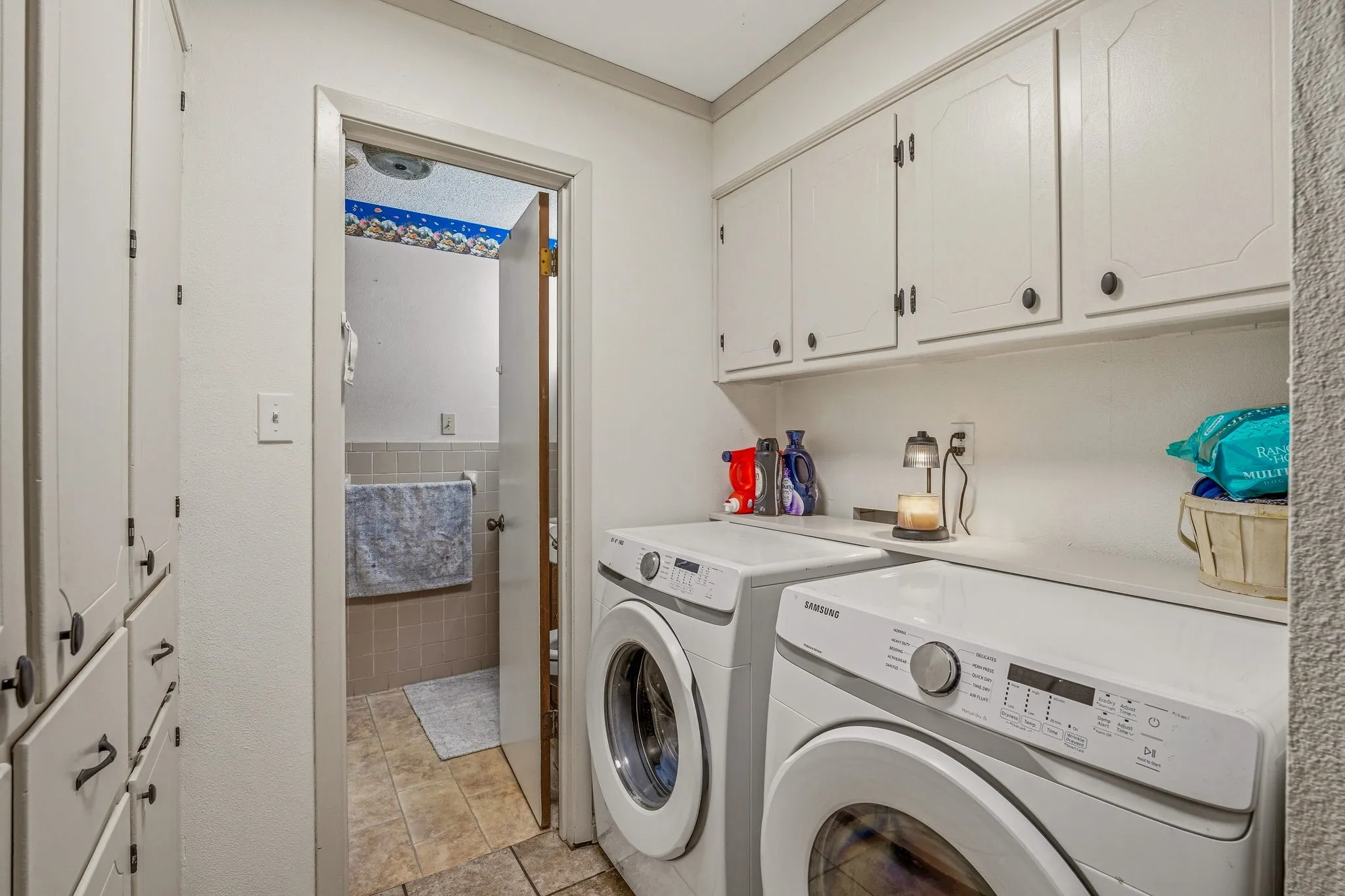 Single Family Residence For Sale in Comanche County , 200 E Plum Avenue, De Leon, Texas 76444, 3 Bedrooms, 2 Bathrooms, 2 Garage spaces, 1,338 Sqft, built in 1976, Price $220,000, mls#21241197, Real Estate Agent in De Leon, Homes For Sale in Comanche county, Homes For Sale in De Leon, Realtor in De Leon Texas, Real Estate Brokerage Independent Realty Texas, Luminita Cordes Realtor
