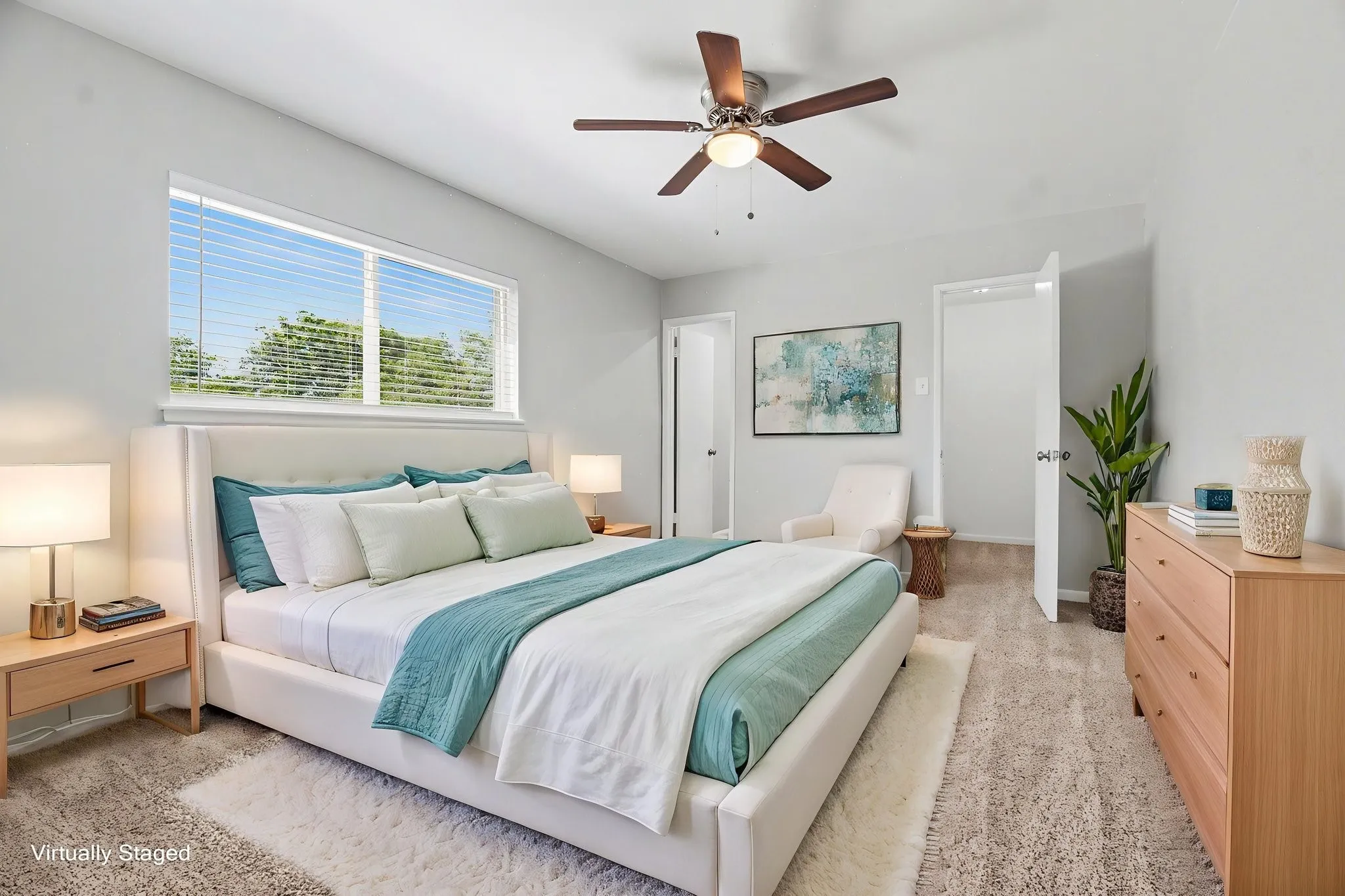Single Family Residence For Sale in Denton County , 2901 Mill Trail, Carrollton, Texas 75007, 3 Bedrooms, 2 Bathrooms, 2 Garage spaces, 1,576 Sqft, built in 1972, Preowned, Price $375,000, mls#21241204, Real Estate Agent in Carrollton, Homes For Sale in Denton county, Homes For Sale in Carrollton, Realtor in Carrollton Texas, Real Estate Brokerage Independent Realty Texas, Luminita Cordes Realtor