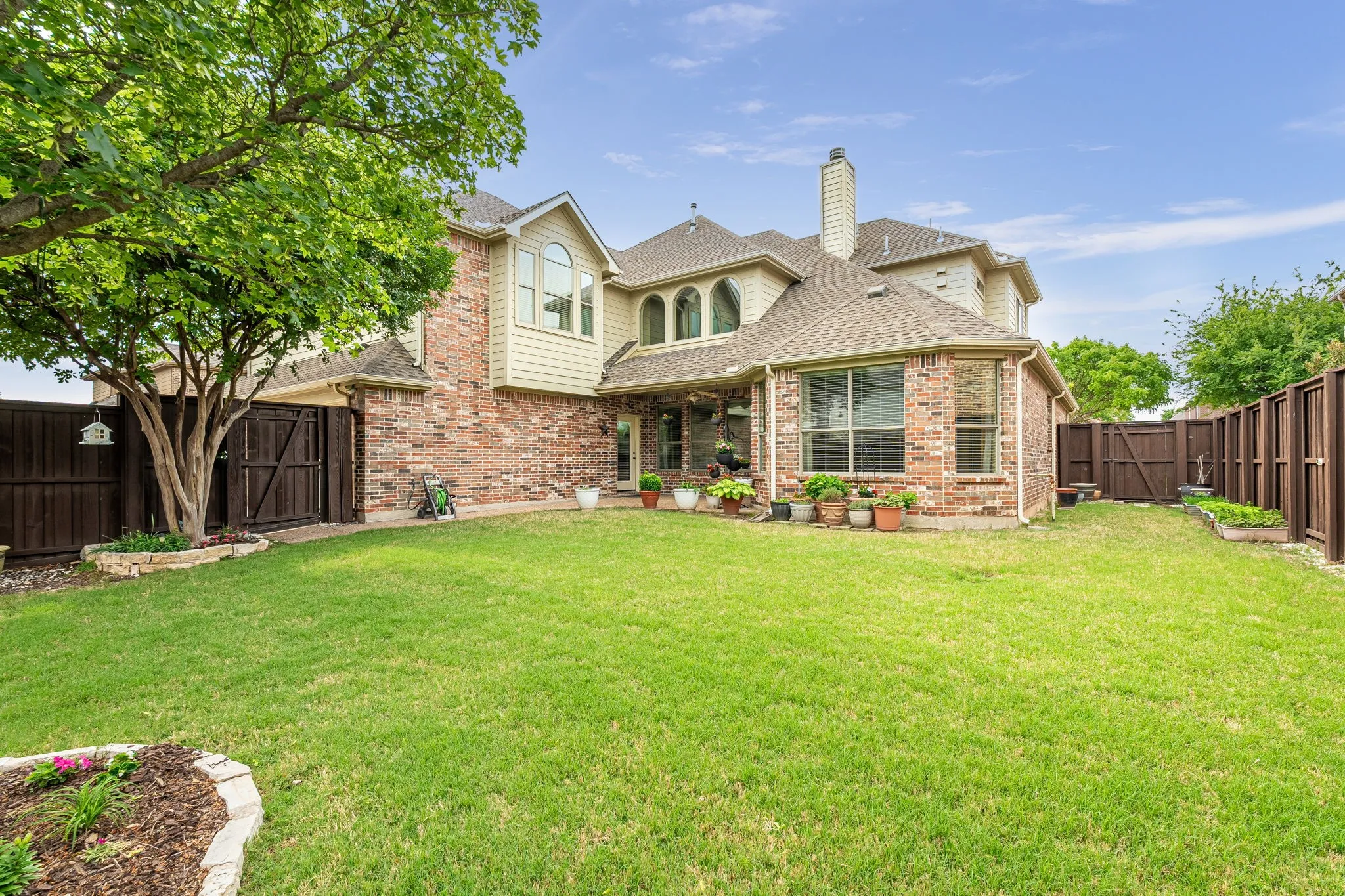 Single Family Residence For Sale in Collin County , 14838 Daneway Drive, Frisco, Texas 75035, 5 Bedroom, 4 Bathroom, 3 Garage spaces, 4,009 Sqft, built in 2005, Preowned, mls#21240026, Real Estate Agent in Frisco, Homes For Sale in Collin county, Homes For Sale in Frisco, Realtor in Frisco Texas, Real Estate Brokerage Independent Realty Texas, Luminita Cordes Realtor