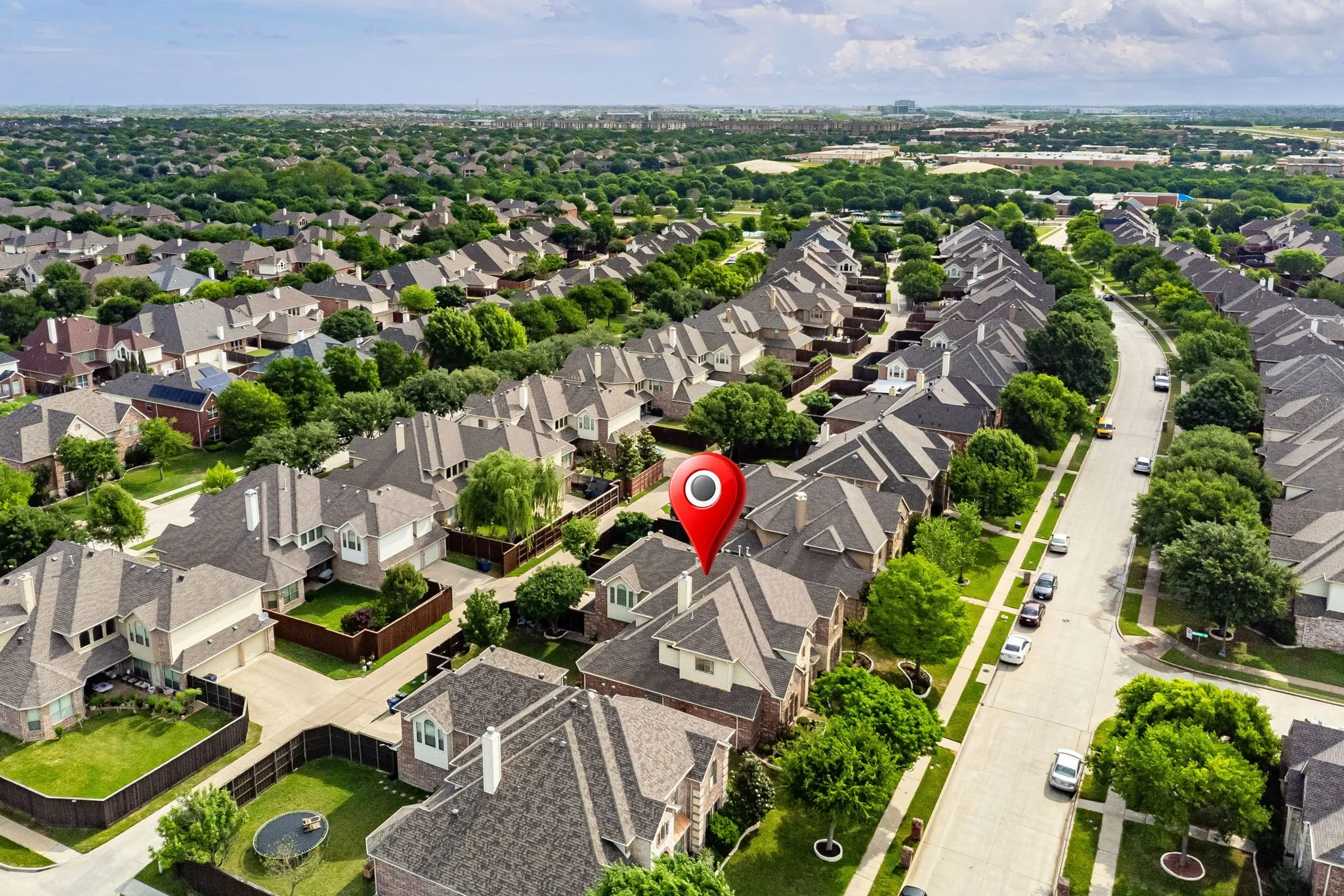 Single Family Residence For Sale in Collin County , 14838 Daneway Drive, Frisco, Texas 75035, 5 Bedroom, 4 Bathroom, 3 Garage spaces, 4,009 Sqft, built in 2005, Preowned, mls#21240026, Real Estate Agent in Frisco, Homes For Sale in Collin county, Homes For Sale in Frisco, Realtor in Frisco Texas, Real Estate Brokerage Independent Realty Texas, Luminita Cordes Realtor