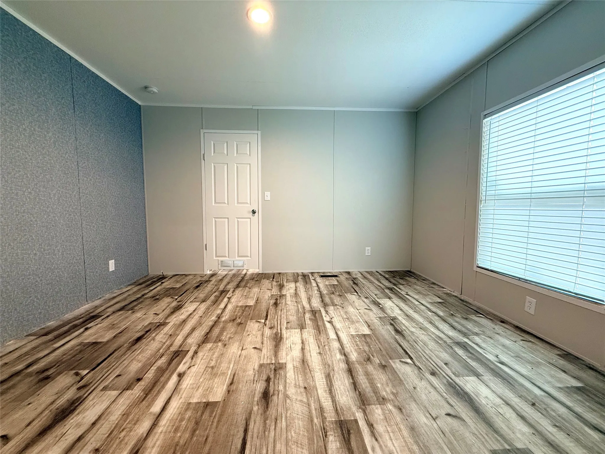 Mobile Home For Sale in Hunt County , 3193 Timberwild, Wills Point, Texas 75169, 3 Bedroom, 2 Bathroom, Garage spaces, 924 Sqft, built in 2024, mls#21239420, Real Estate Agent in Wills Point, Homes For Sale in Hunt county, Homes For Sale in Wills Point, Realtor in Wills Point Texas, Real Estate Brokerage Independent Realty Texas, Luminita Cordes Realtor