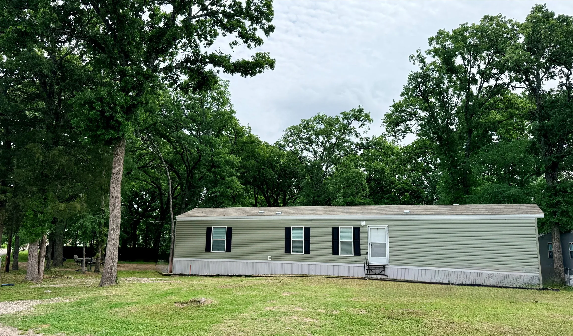 Mobile Home For Sale in Hunt County , 3193 Timberwild, Wills Point, Texas 75169, 3 Bedroom, 2 Bathroom, Garage spaces, 924 Sqft, built in 2024, mls#21239420, Real Estate Agent in Wills Point, Homes For Sale in Hunt county, Homes For Sale in Wills Point, Realtor in Wills Point Texas, Real Estate Brokerage Independent Realty Texas, Luminita Cordes Realtor