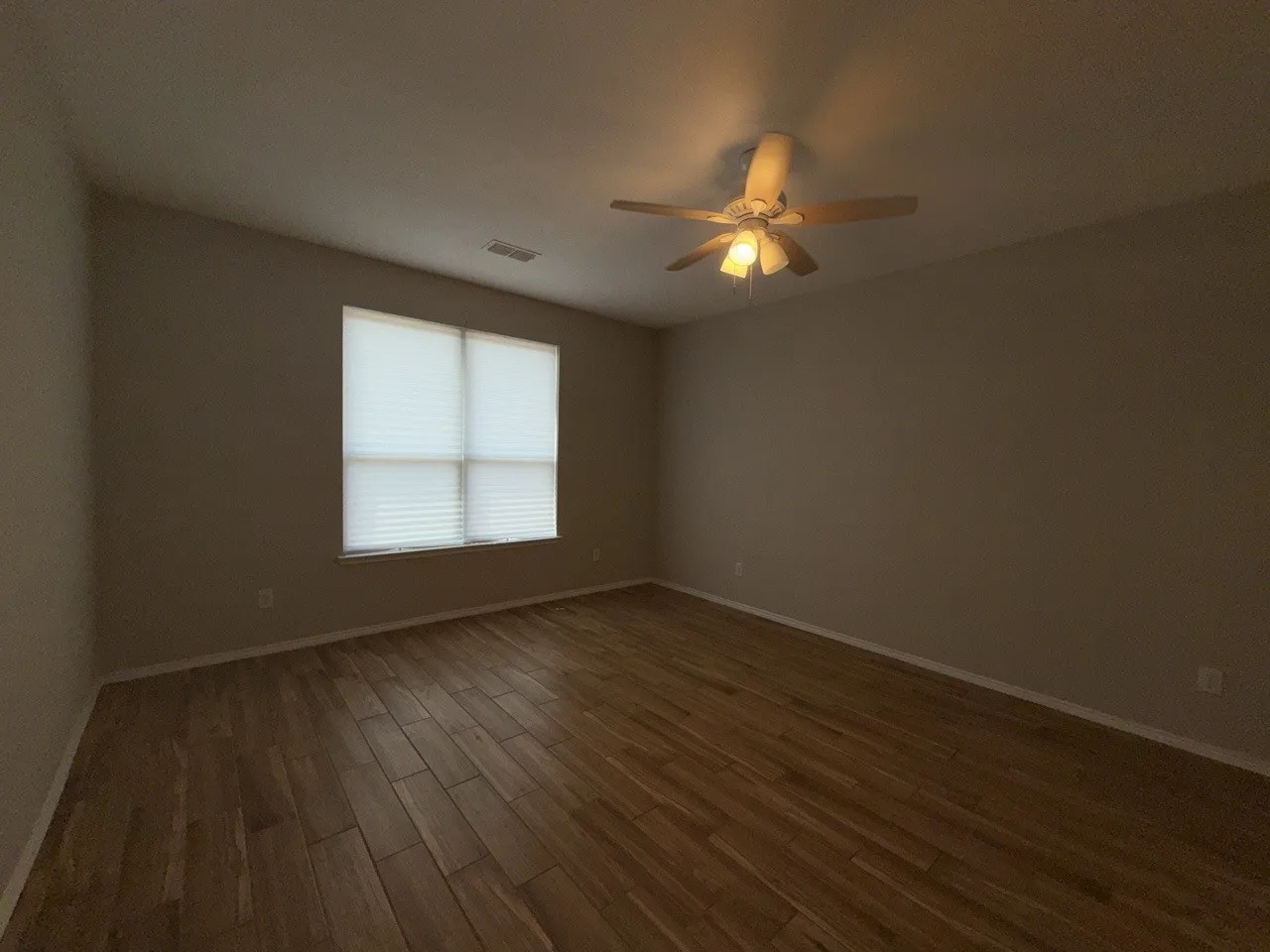 Single Family Residence For Sale in Kaufman County , 4109 Kettlewood Court, Forney, Texas 75126, 3 Bedroom, 2 Bathroom, 2 Garage spaces, 1,774 Sqft, built in 2019, mls#21237601, Real Estate Agent in Forney, Homes For Sale in Kaufman county, Homes For Sale in Forney, Realtor in Forney Texas, Real Estate Brokerage Independent Realty Texas, Luminita Cordes Realtor