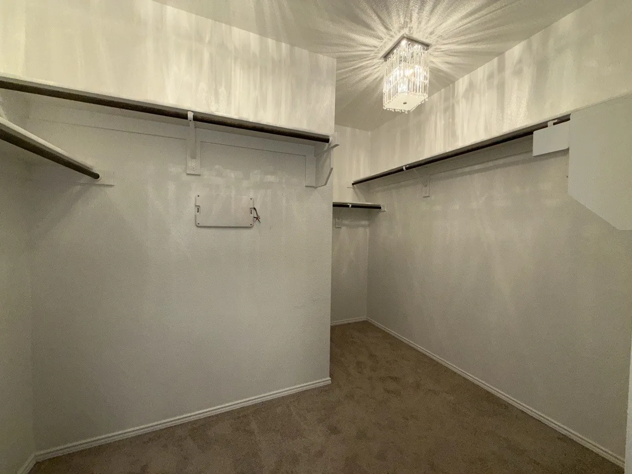 Single Family Residence For Sale in Kaufman County , 4109 Kettlewood Court, Forney, Texas 75126, 3 Bedroom, 2 Bathroom, 2 Garage spaces, 1,774 Sqft, built in 2019, mls#21237601, Real Estate Agent in Forney, Homes For Sale in Kaufman county, Homes For Sale in Forney, Realtor in Forney Texas, Real Estate Brokerage Independent Realty Texas, Luminita Cordes Realtor