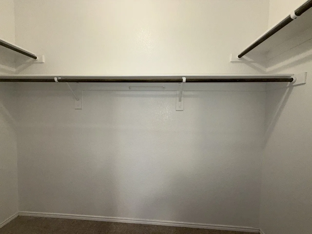 Single Family Residence For Sale in Kaufman County , 4109 Kettlewood Court, Forney, Texas 75126, 3 Bedroom, 2 Bathroom, 2 Garage spaces, 1,774 Sqft, built in 2019, mls#21237601, Real Estate Agent in Forney, Homes For Sale in Kaufman county, Homes For Sale in Forney, Realtor in Forney Texas, Real Estate Brokerage Independent Realty Texas, Luminita Cordes Realtor