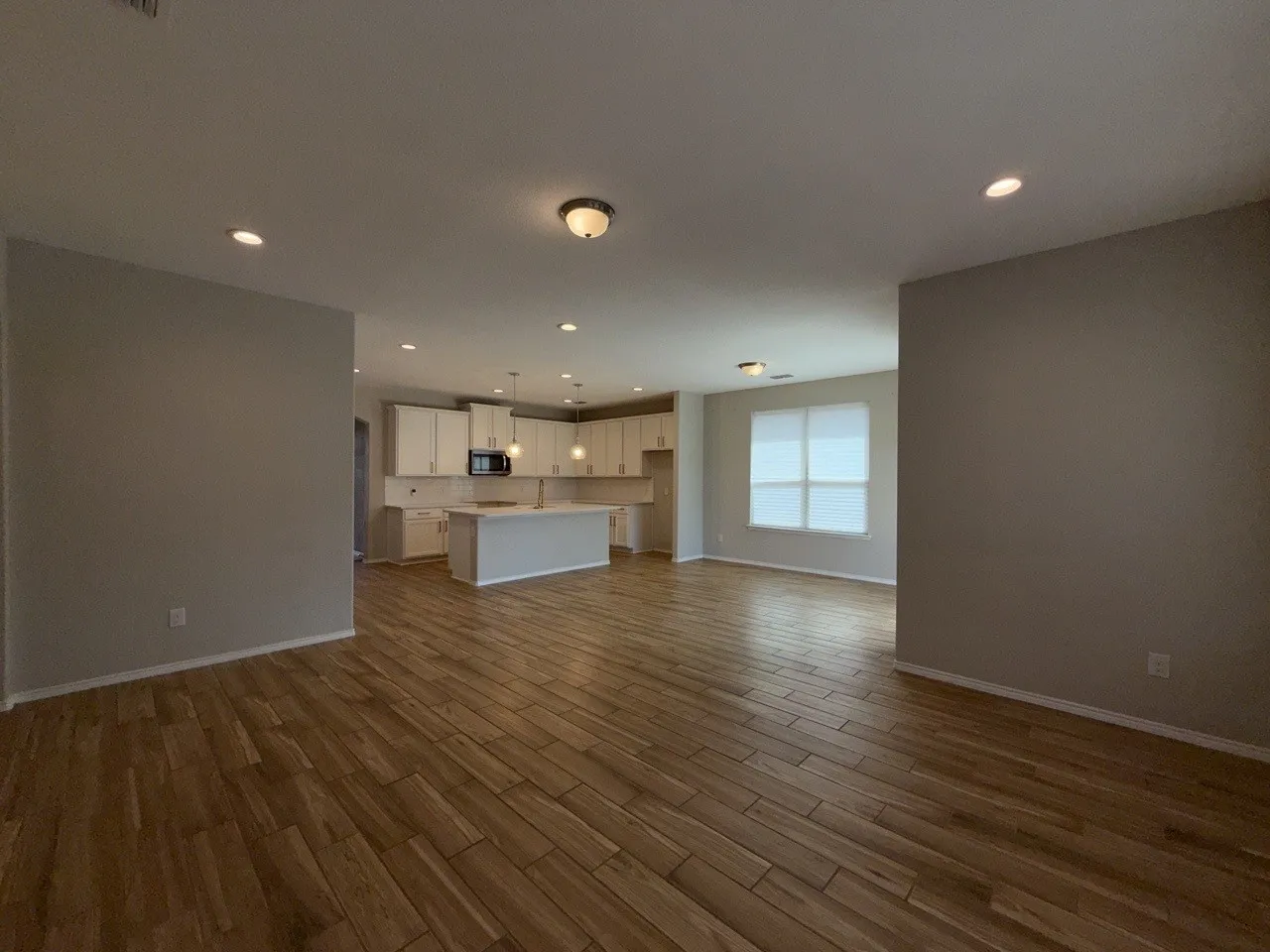 Single Family Residence For Sale in Kaufman County , 4109 Kettlewood Court, Forney, Texas 75126, 3 Bedroom, 2 Bathroom, 2 Garage spaces, 1,774 Sqft, built in 2019, mls#21237601, Real Estate Agent in Forney, Homes For Sale in Kaufman county, Homes For Sale in Forney, Realtor in Forney Texas, Real Estate Brokerage Independent Realty Texas, Luminita Cordes Realtor