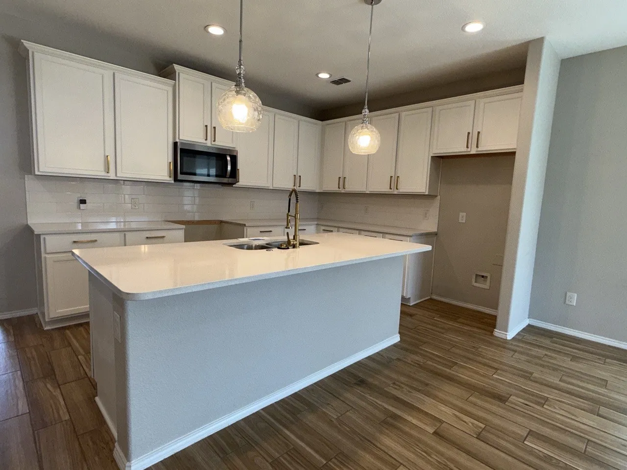 Single Family Residence For Sale in Kaufman County , 4109 Kettlewood Court, Forney, Texas 75126, 3 Bedroom, 2 Bathroom, 2 Garage spaces, 1,774 Sqft, built in 2019, mls#21237601, Real Estate Agent in Forney, Homes For Sale in Kaufman county, Homes For Sale in Forney, Realtor in Forney Texas, Real Estate Brokerage Independent Realty Texas, Luminita Cordes Realtor