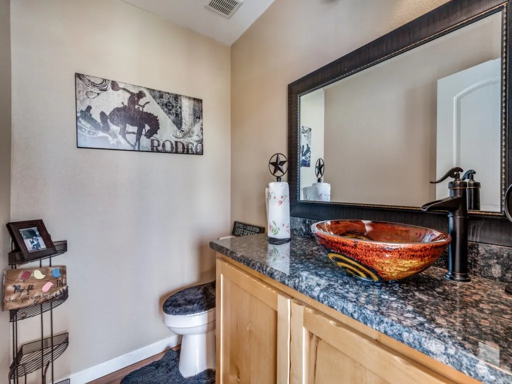 Single Family Residence For Sale in Cooke County , 2250 Morrow Road, Valley View, Texas 76272, 4 Bedroom, 6 Bathroom, Garage spaces, 5,389 Sqft, built in 2012, Preowned, mls#21241240, Real Estate Agent in Valley View, Homes For Sale in Cooke county, Homes For Sale in Valley View, Realtor in Valley View Texas, Real Estate Brokerage Independent Realty Texas, Luminita Cordes Realtor