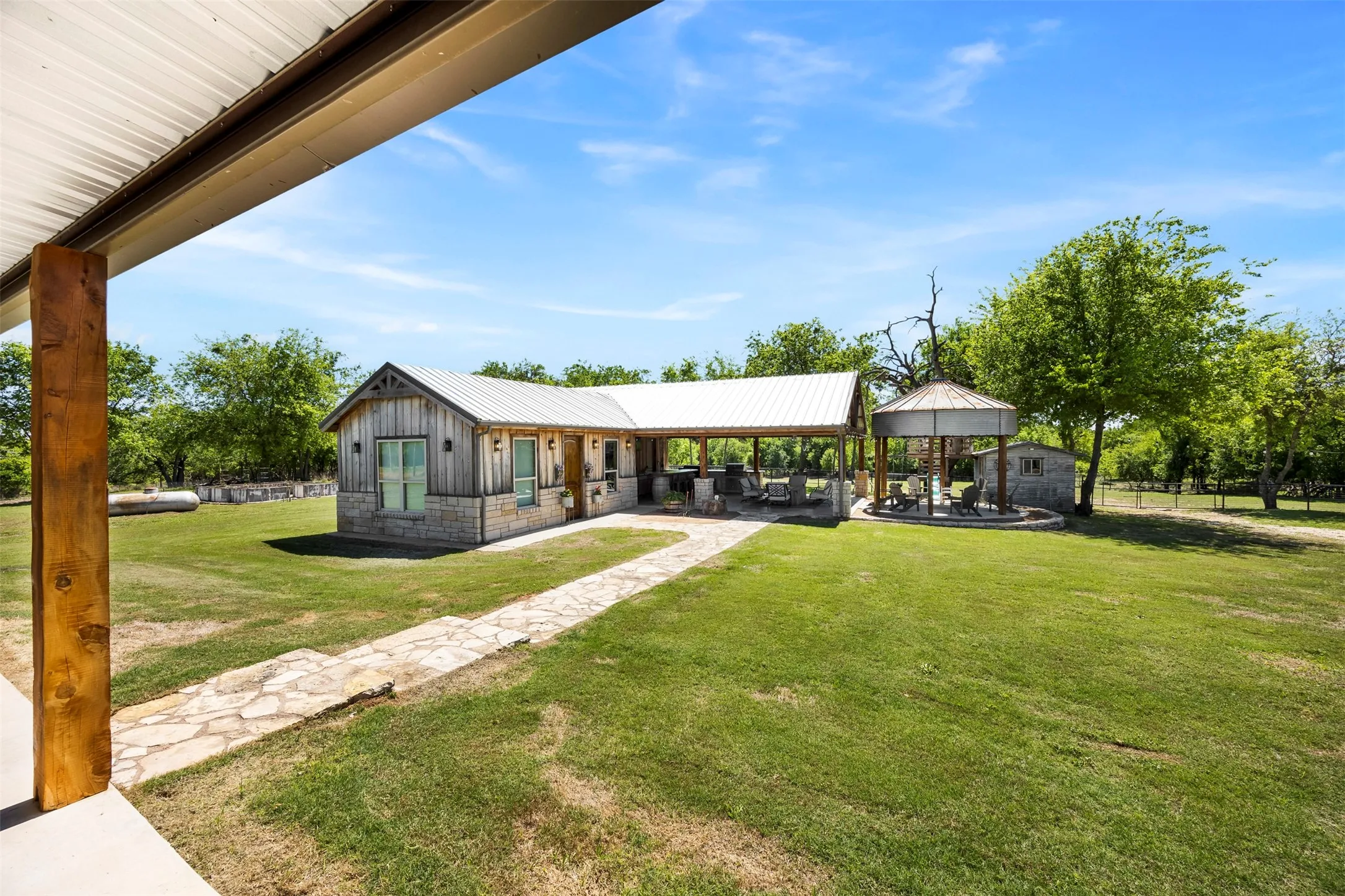 Farm For Sale in Somervell County , 5451 N Highway 144, Granbury, Texas 76048, 3 Bedrooms, 3 Bathrooms, Garage spaces, 2,016 Sqft, built in 2021, Preowned, Price $1,300,000, mls#21238300, Real Estate Agent in Granbury, Homes For Sale in Somervell county, Homes For Sale in Granbury, Realtor in Granbury Texas, Real Estate Brokerage Independent Realty Texas, Luminita Cordes Realtor