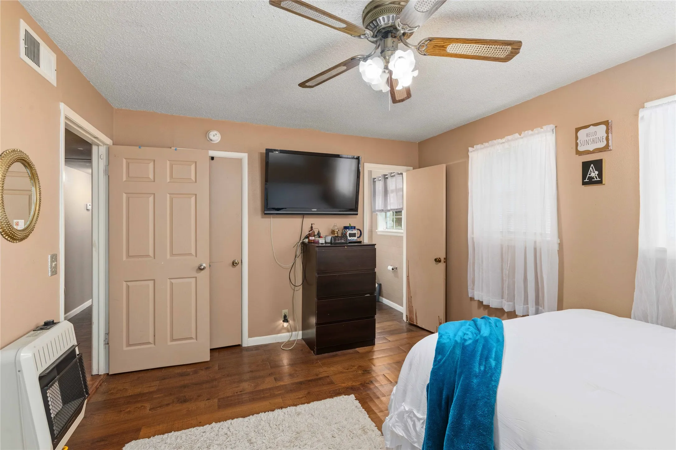 Single Family Residence For Sale in Brown County , 204 Sunnydale Drive, Early, Texas 76802, 6 Bedroom, 4 Bathroom, Garage spaces, 2,960 Sqft, built in 1962, Preowned, mls#21241224, Real Estate Agent in Early, Homes For Sale in Brown county, Homes For Sale in Early, Realtor in Early Texas, Real Estate Brokerage Independent Realty Texas, Luminita Cordes Realtor