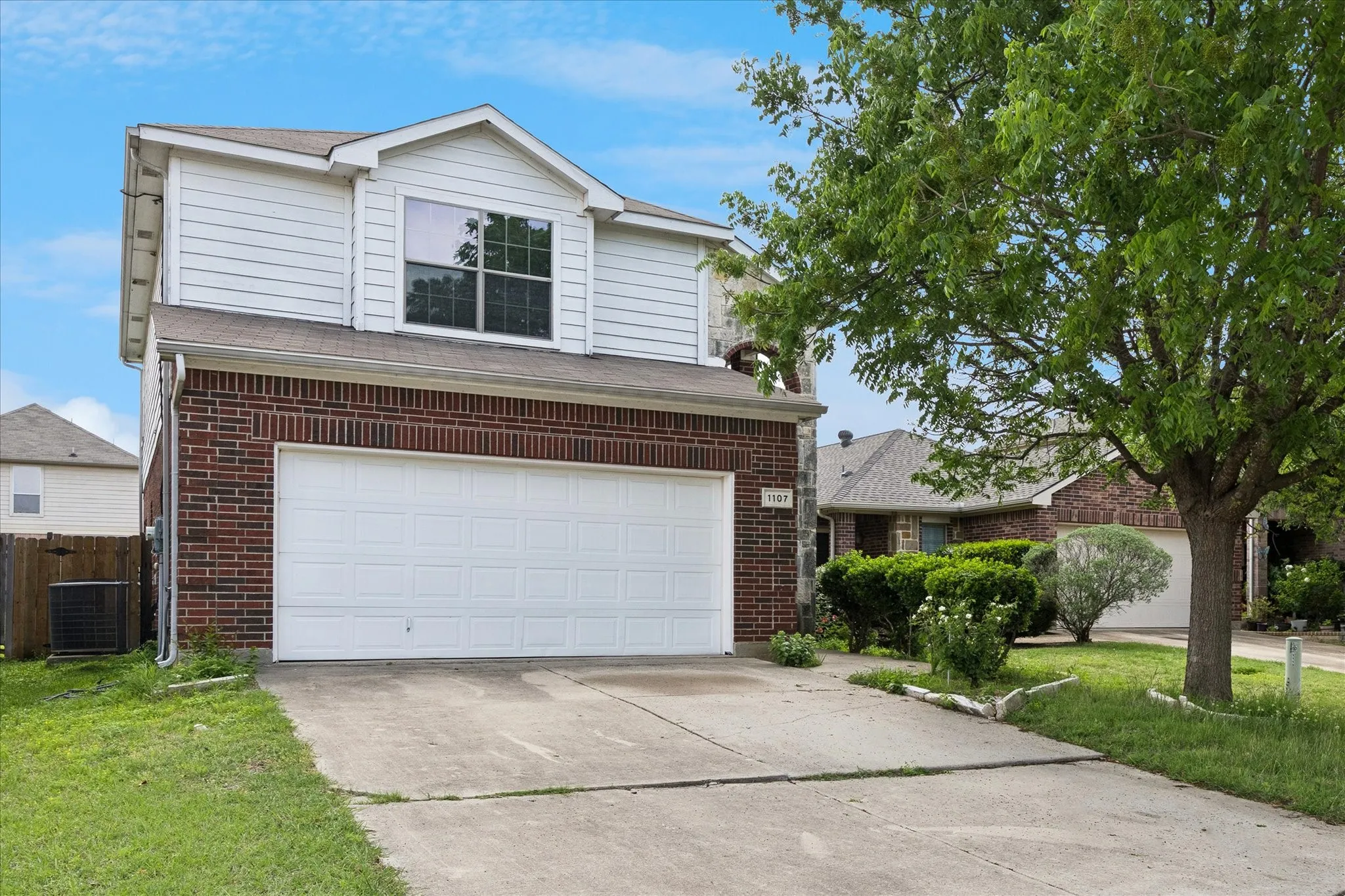 Single Family Residence For Sale in Tarrant County , 1107 Kielder Court, Fort Worth, Texas 76134, 3 Bedroom, 3 Bathroom, 2 Garage spaces, 1,829 Sqft, built in 2008, Preowned, Price $269,900, mls#21236886, Real Estate Agent in Fort Worth, Homes For Sale in Tarrant county, Homes For Sale in Fort Worth, Realtor in Fort Worth Texas, Real Estate Brokerage Independent Realty Texas, Luminita Cordes Realtor